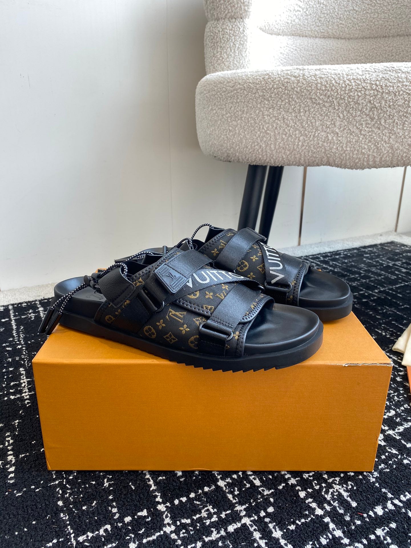 LuxluxHouse Best Quality Sandals Louis Vuitton