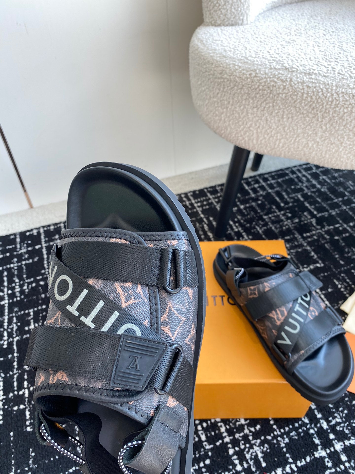 LuxluxHouse Best Quality Sandals Louis Vuitton