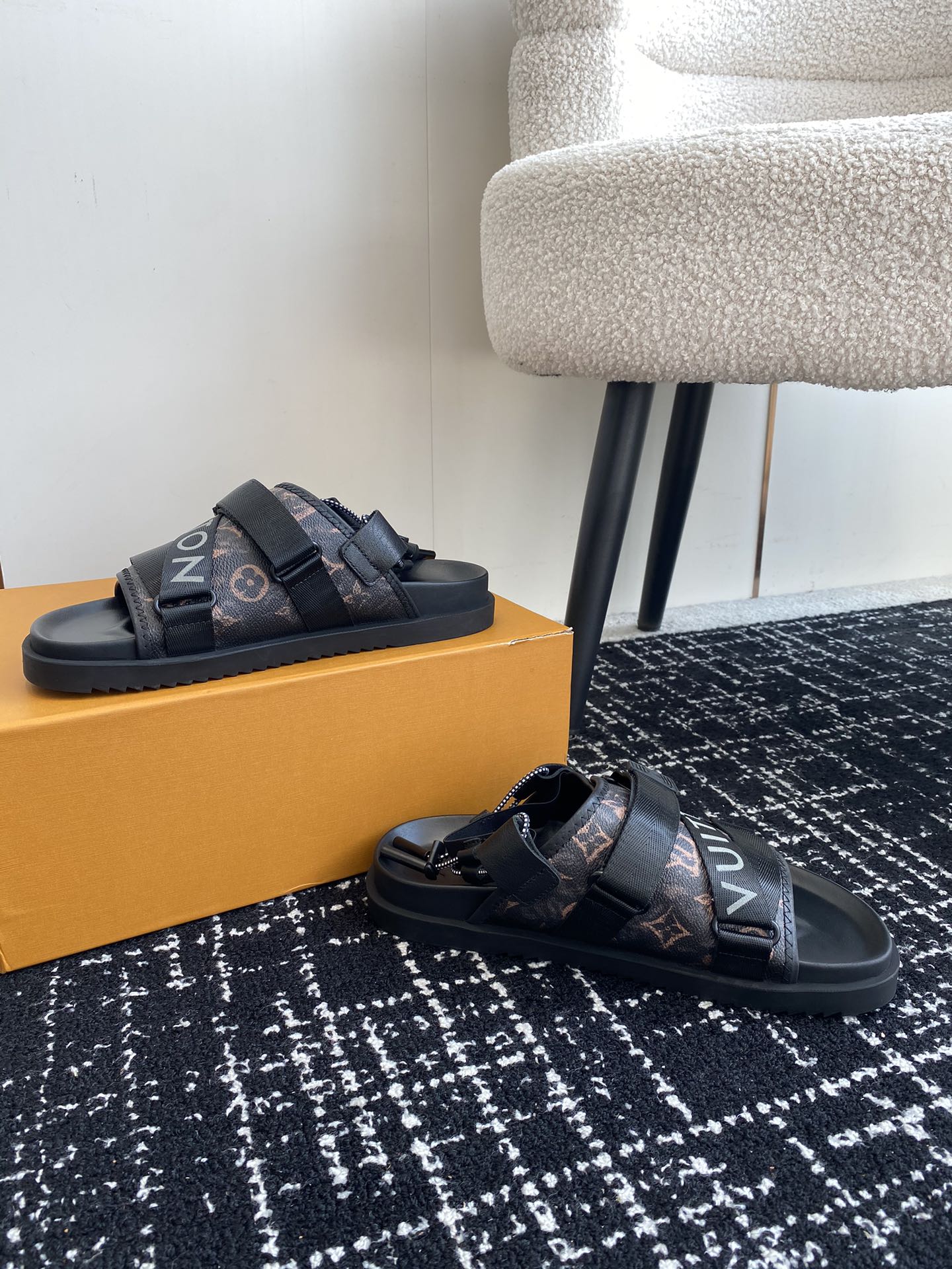 LuxluxHouse Best Quality Sandals Louis Vuitton