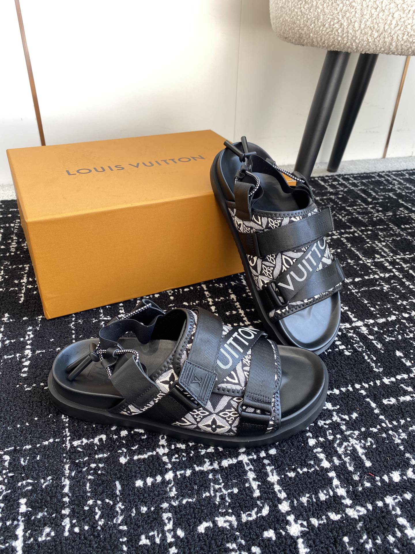 LuxluxHouse Best Quality Sandals Louis Vuitton