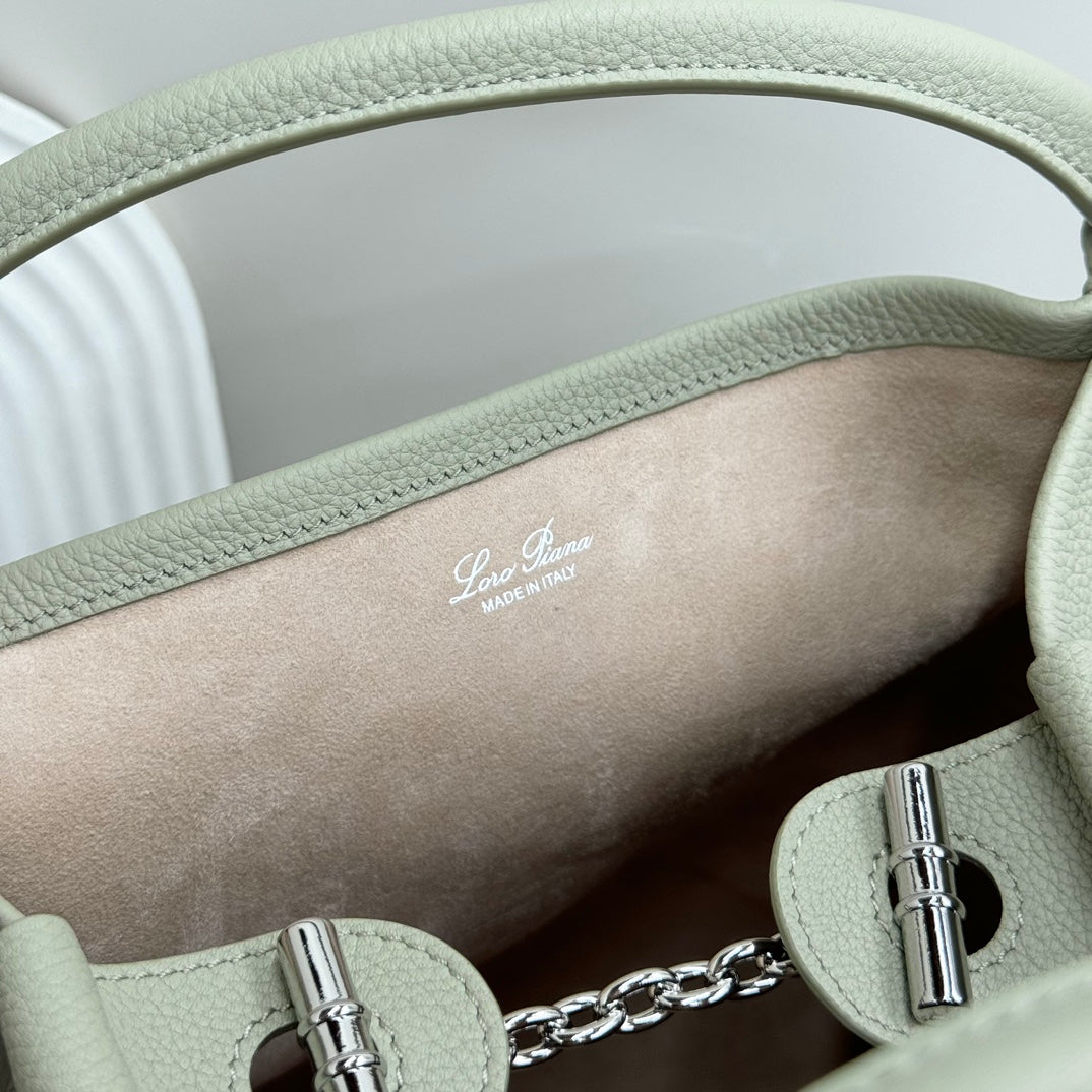 LuxluxHouse Best Quality Bags Loro Piana Women