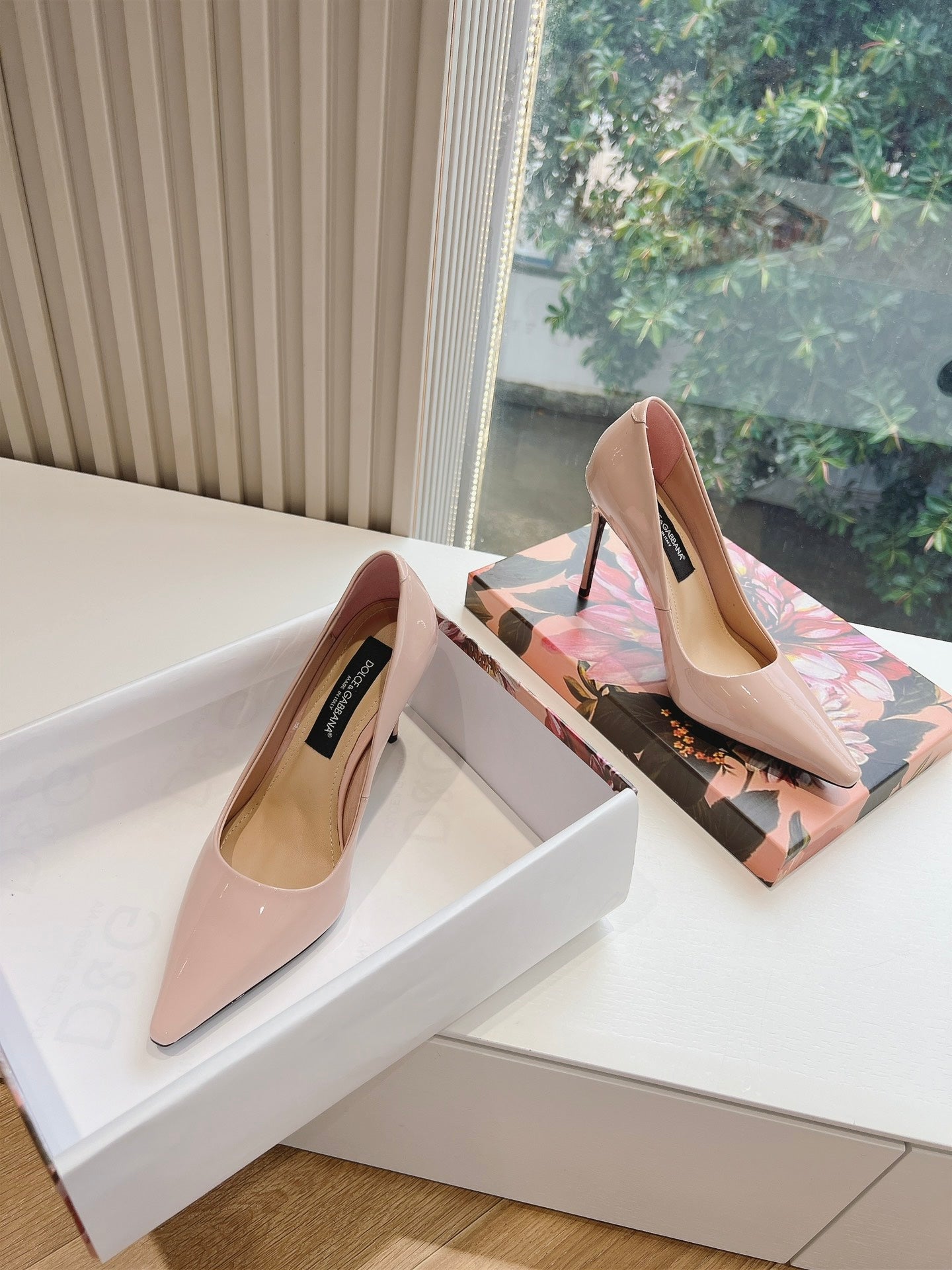 LuxluxHouse Best Quality Dolce & Gabbana Women Shoes