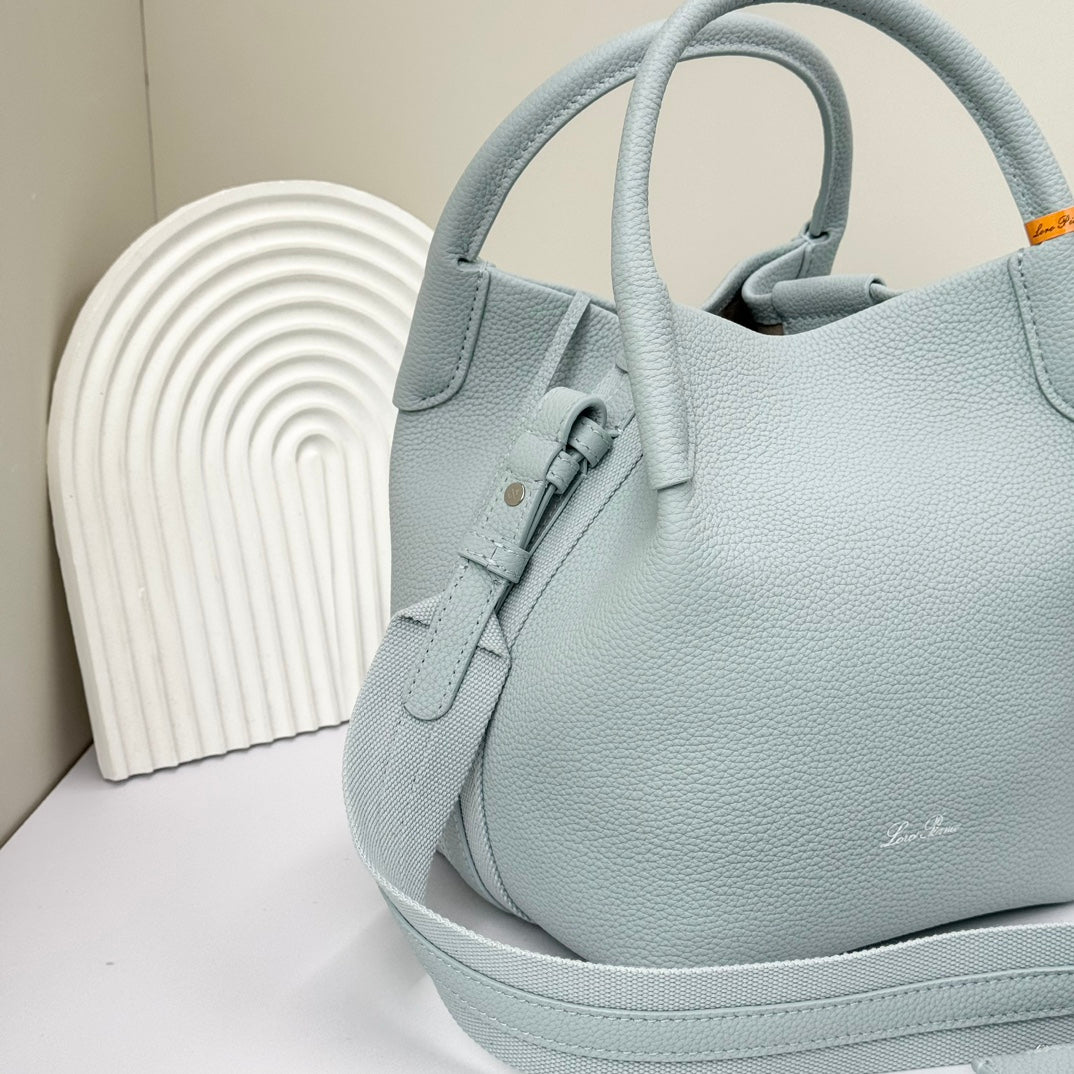 LuxluxHouse Best Quality Bags Loro Piana Women
