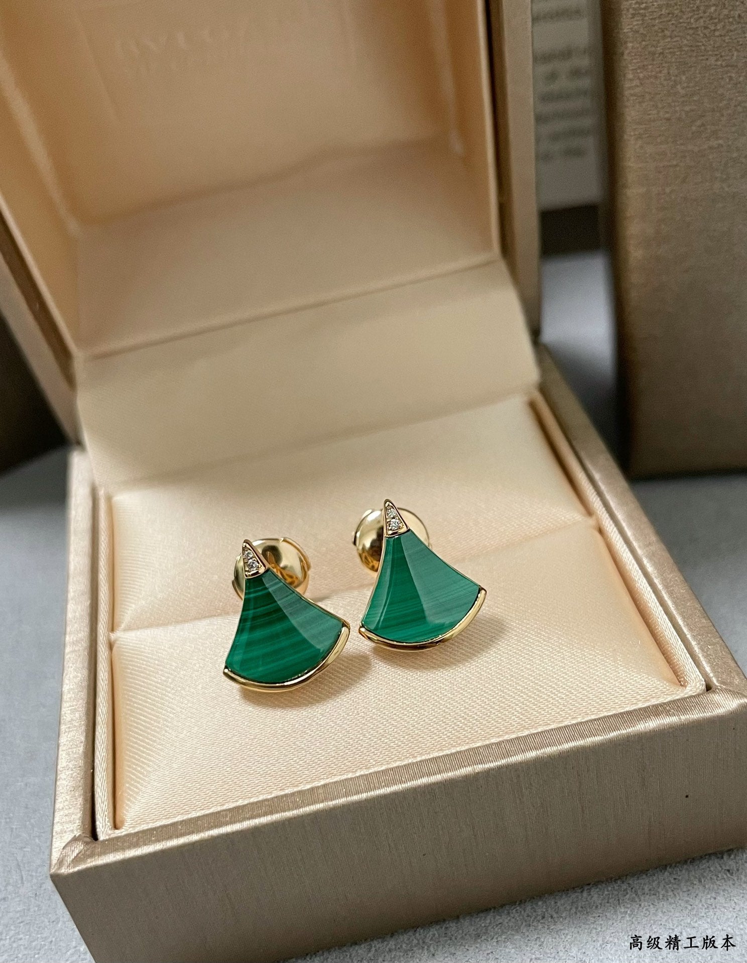 LuxluxHouse Best Quality Accessories Earrings Bvlgari