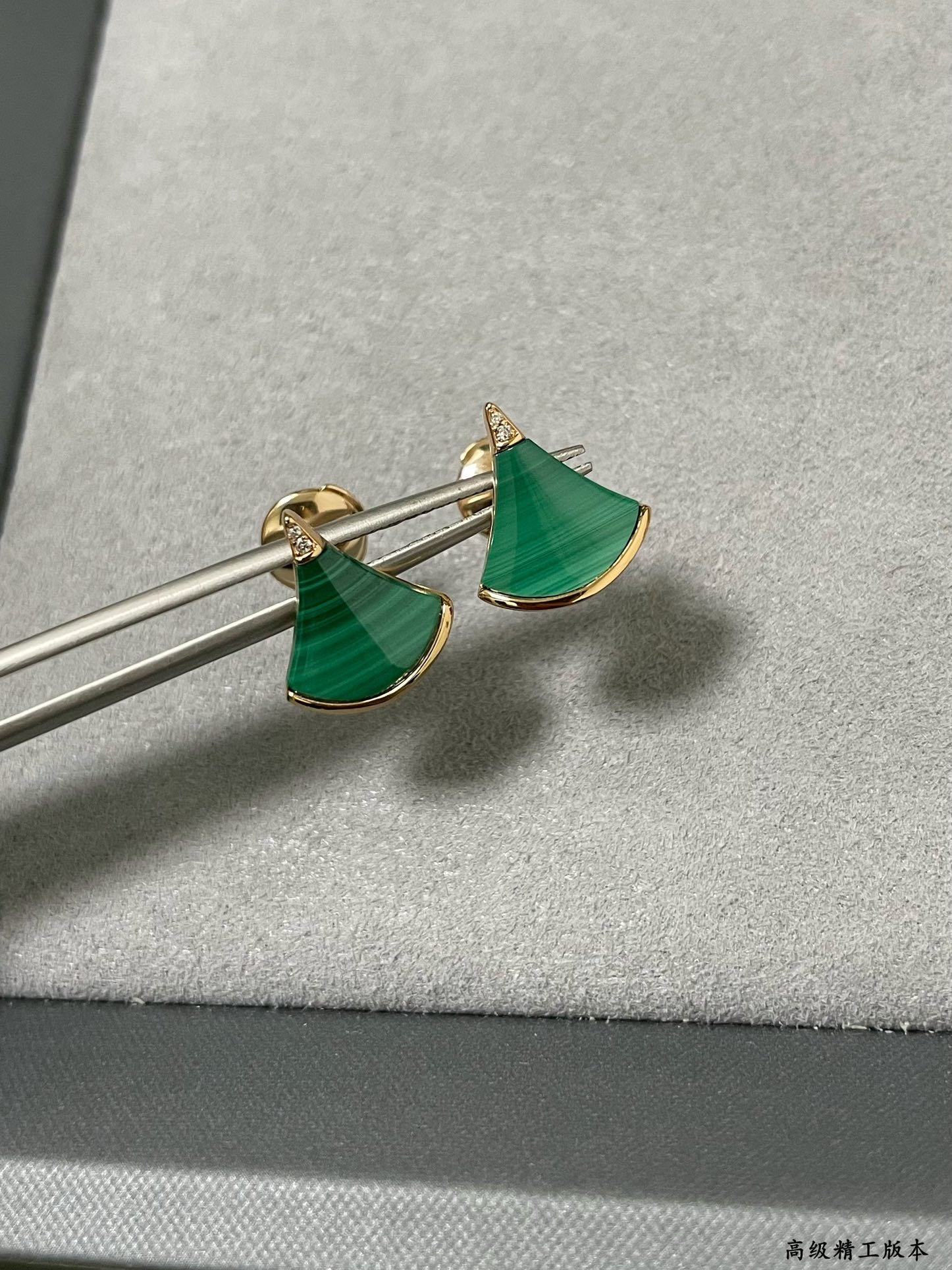 LuxluxHouse Best Quality Accessories Earrings Earrings Bvlgari