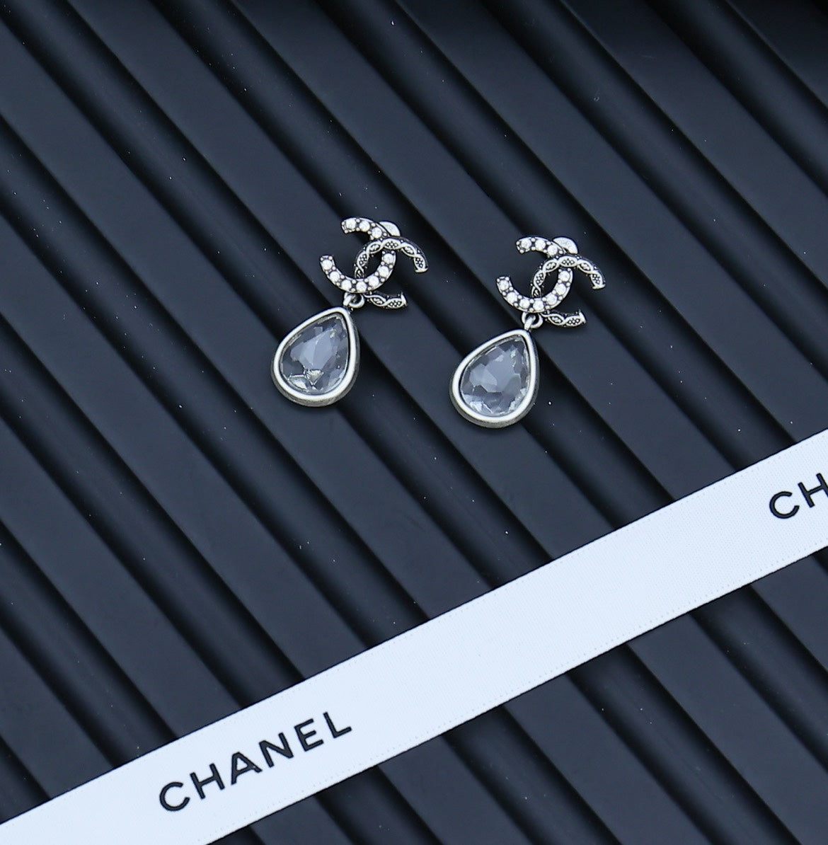 LuxluxHouse Best Quality Accessories Chanel Earrings