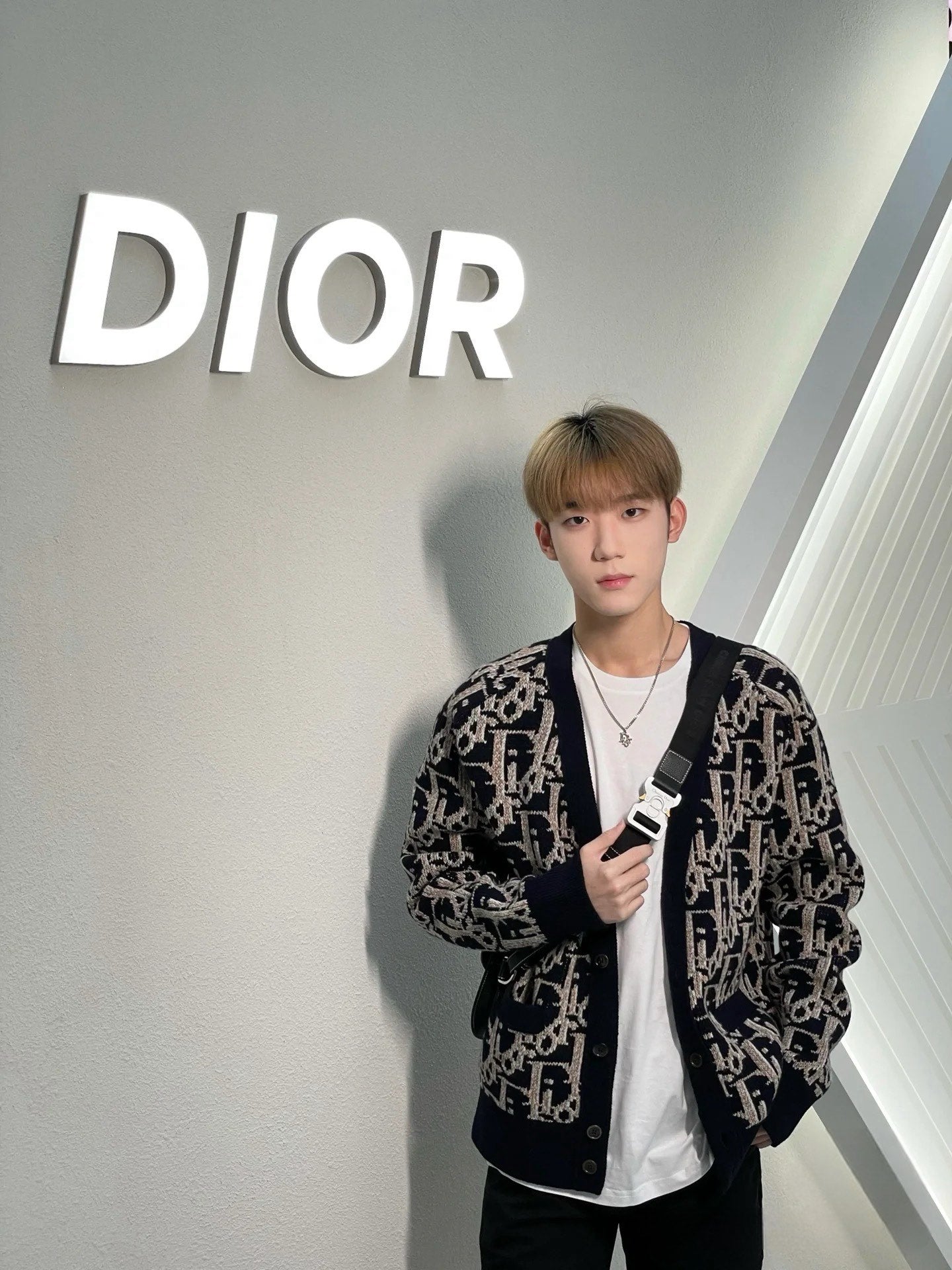 LuxluxHouse Best Quality Clothes Hoodie & Sweater Dior