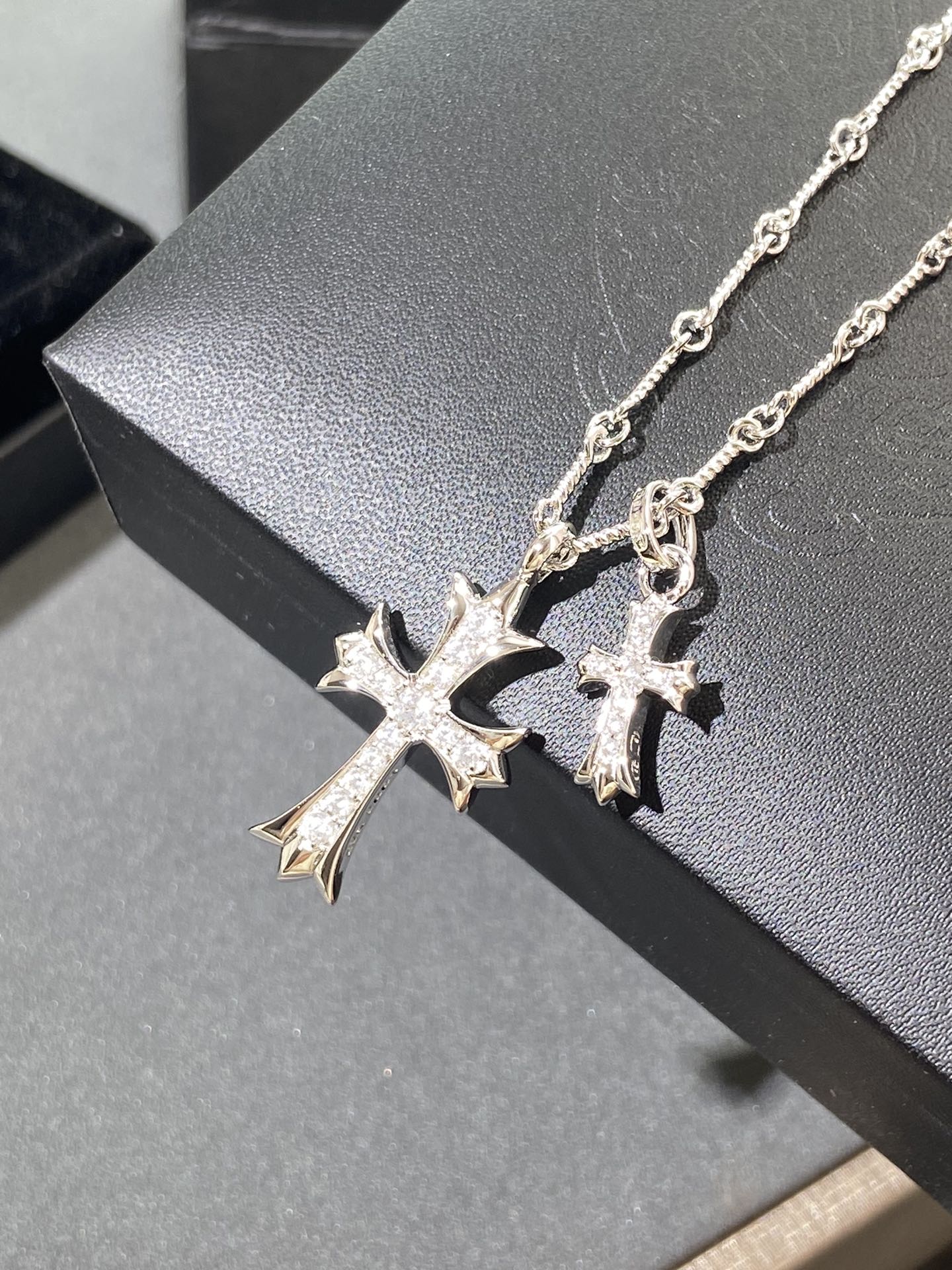 LuxluxHouse Best Quality Accessories Necklace Chrome Hearts