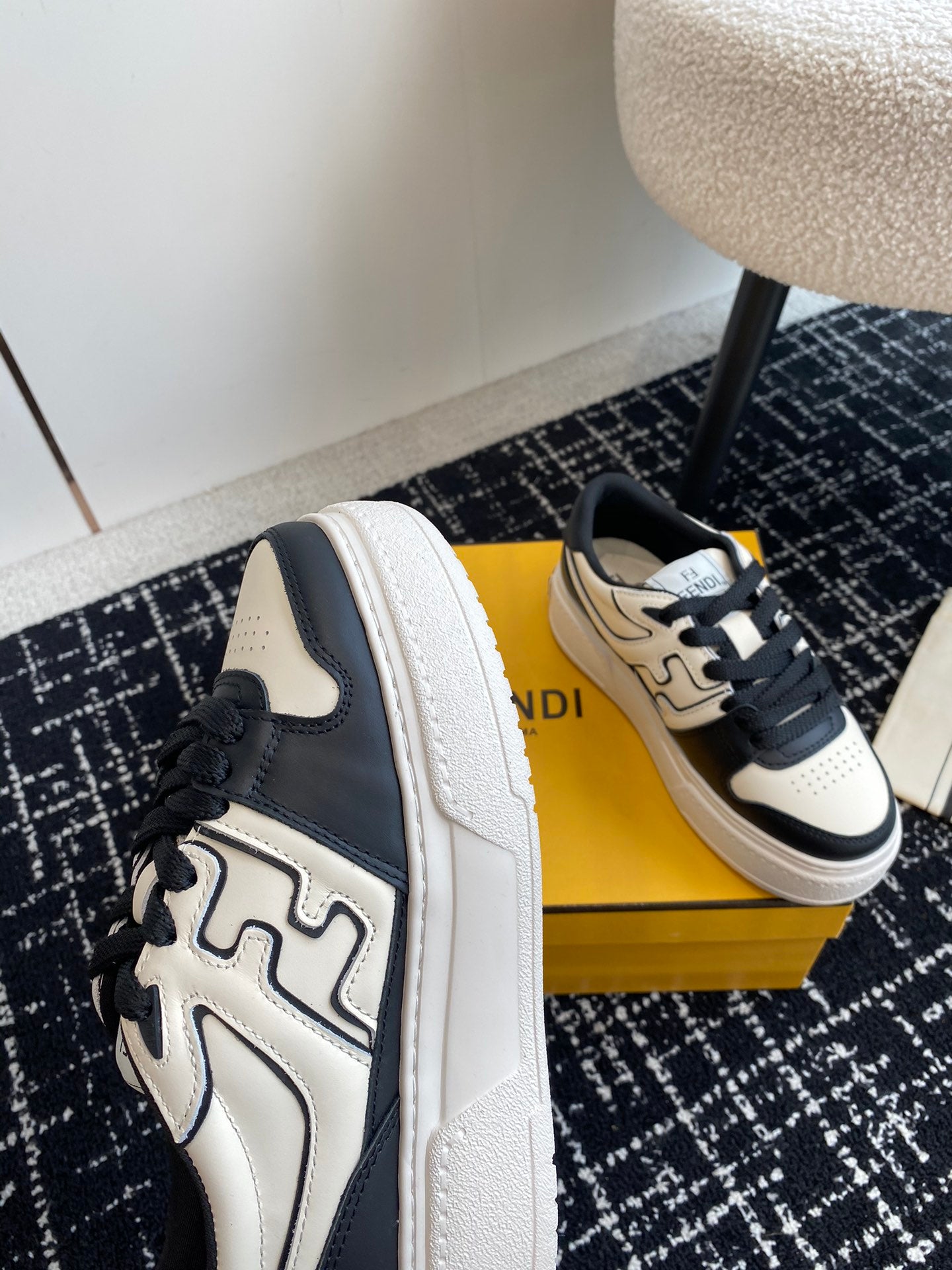 LuxluxHouse Best Quality Shoes Fendi