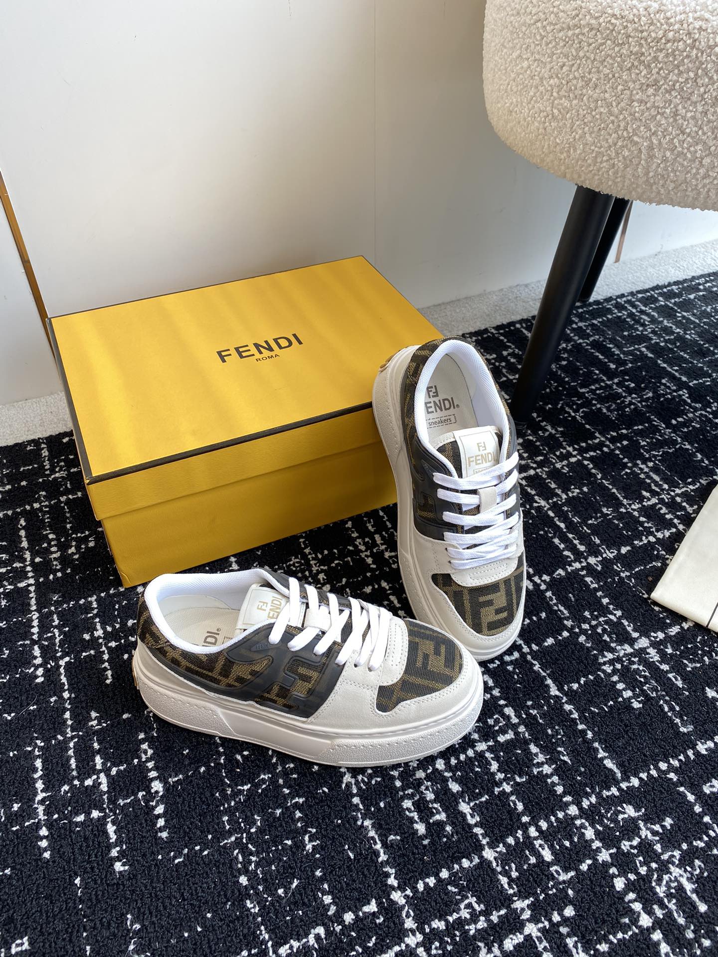LuxluxHouse Best Quality Shoes Fendi