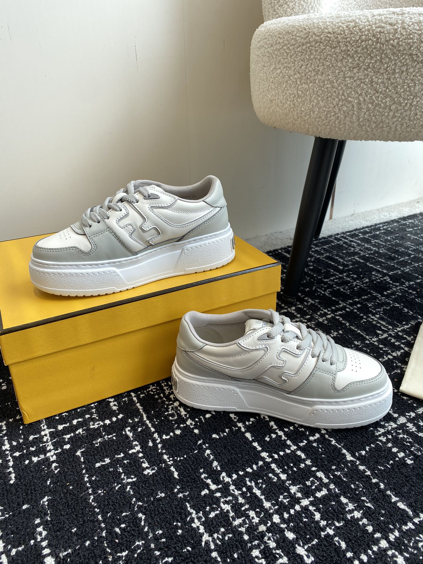 LuxluxHouse Best Quality Shoes Fendi