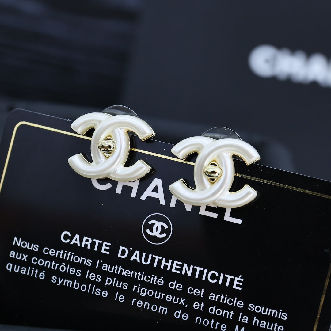 LuxluxHouse Best Quality Accessories Chanel Earrings