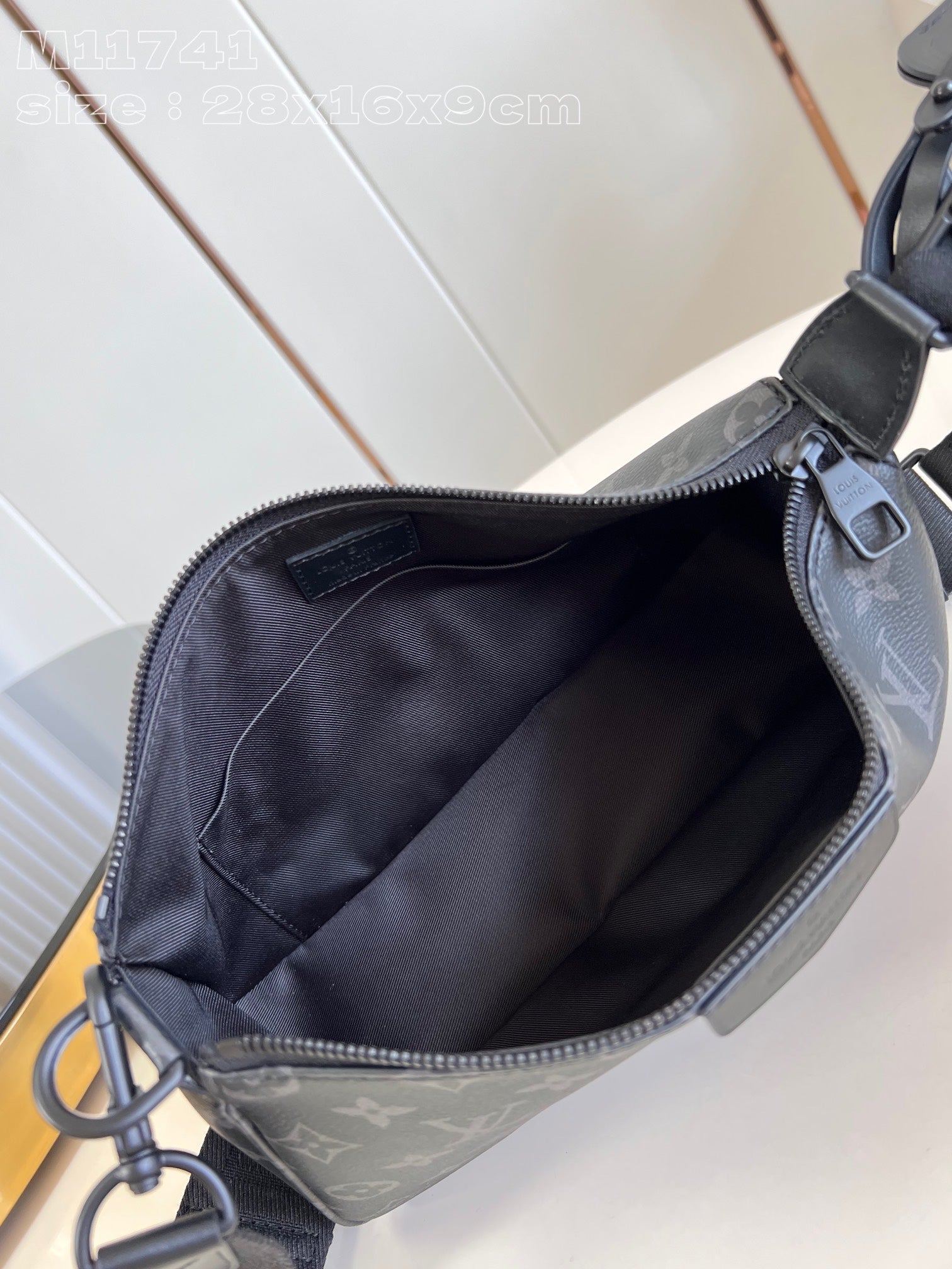 LuxluxHouse Best Quality Bags Louis Vuitton Men