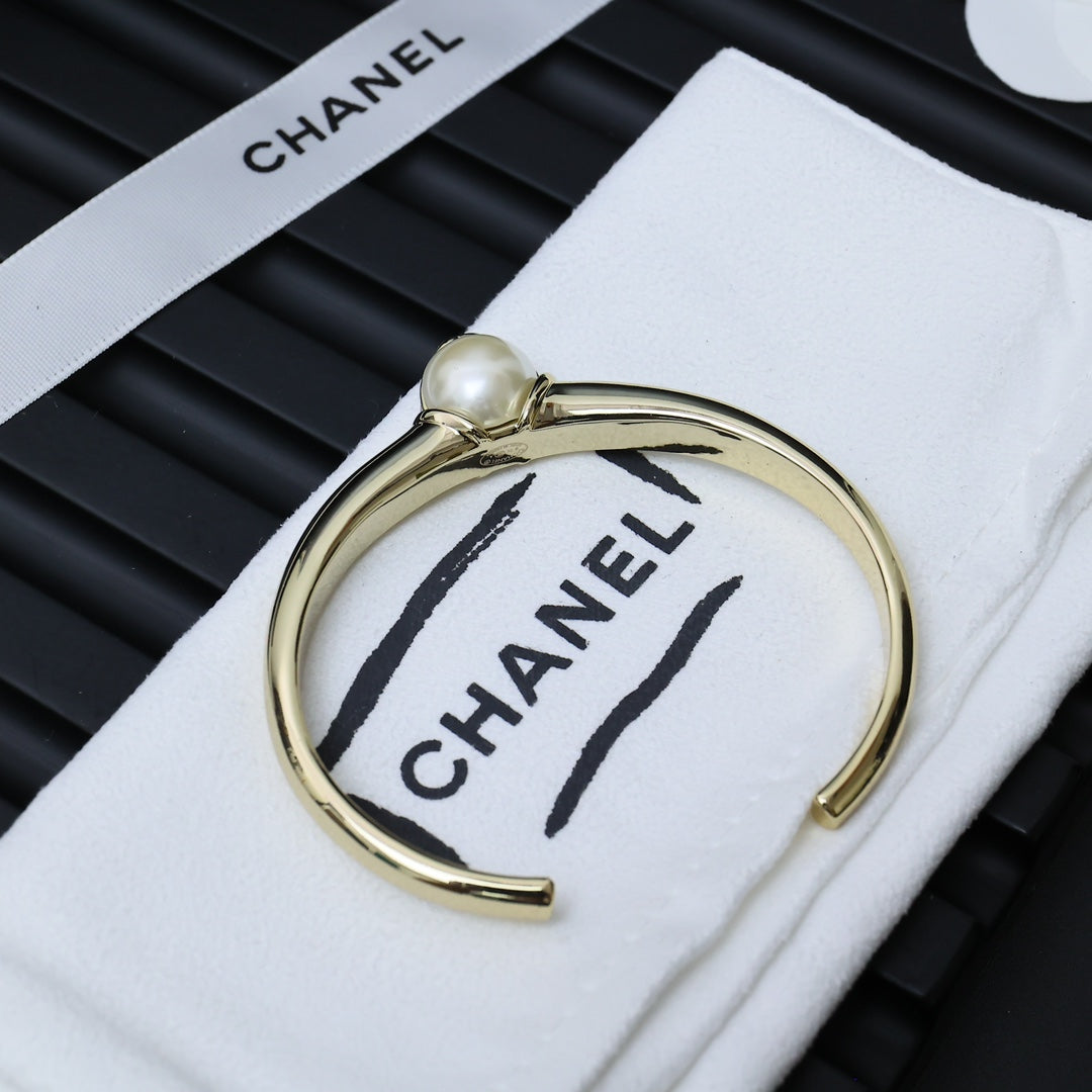 LuxluxHouse Best Quality Accessories Bracelet Bracelet Earrings Chanel Earrings