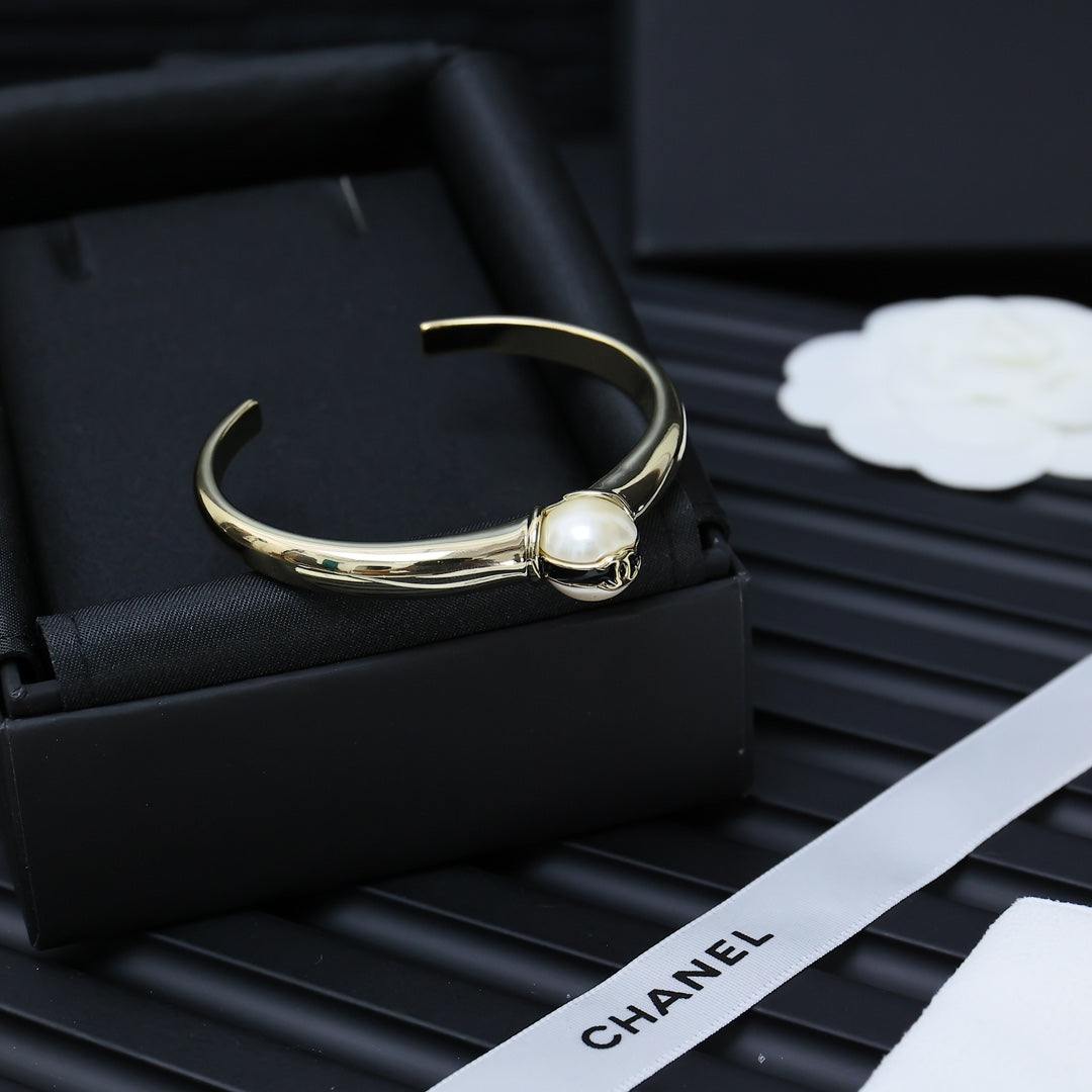 LuxluxHouse Best Quality Accessories Bracelet Bracelet Earrings Chanel Earrings