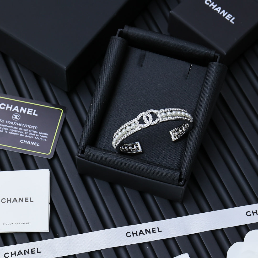 LuxluxHouse Best Quality Accessories Bracelet Bracelet Earrings Chanel Earrings