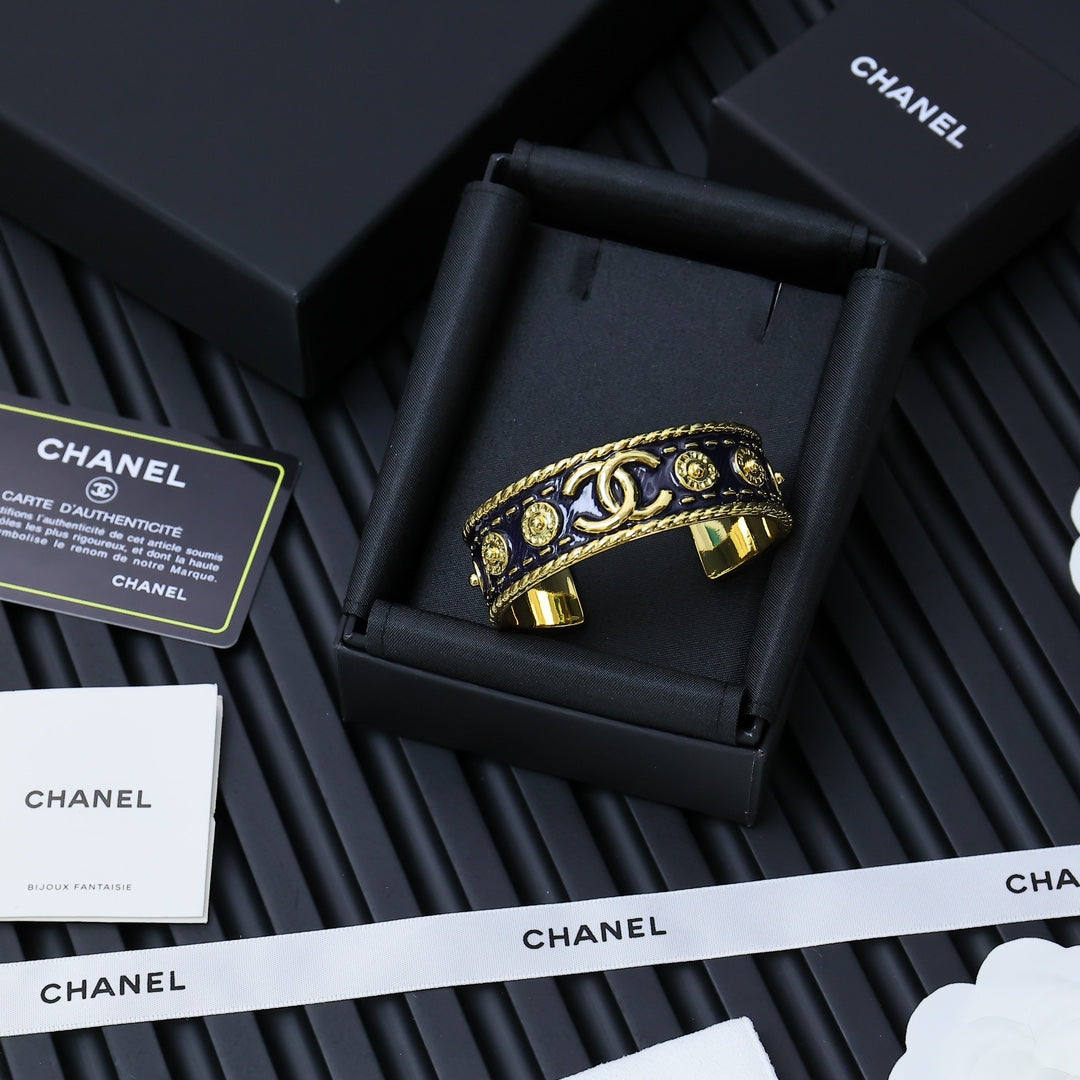 LuxluxHouse Best Quality Accessories Bracelet Bracelet Earrings Chanel Earrings