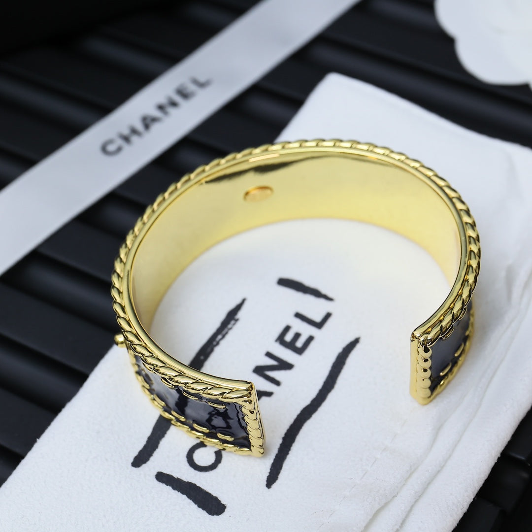 LuxluxHouse Best Quality Accessories Bracelet Bracelet Earrings Chanel Earrings