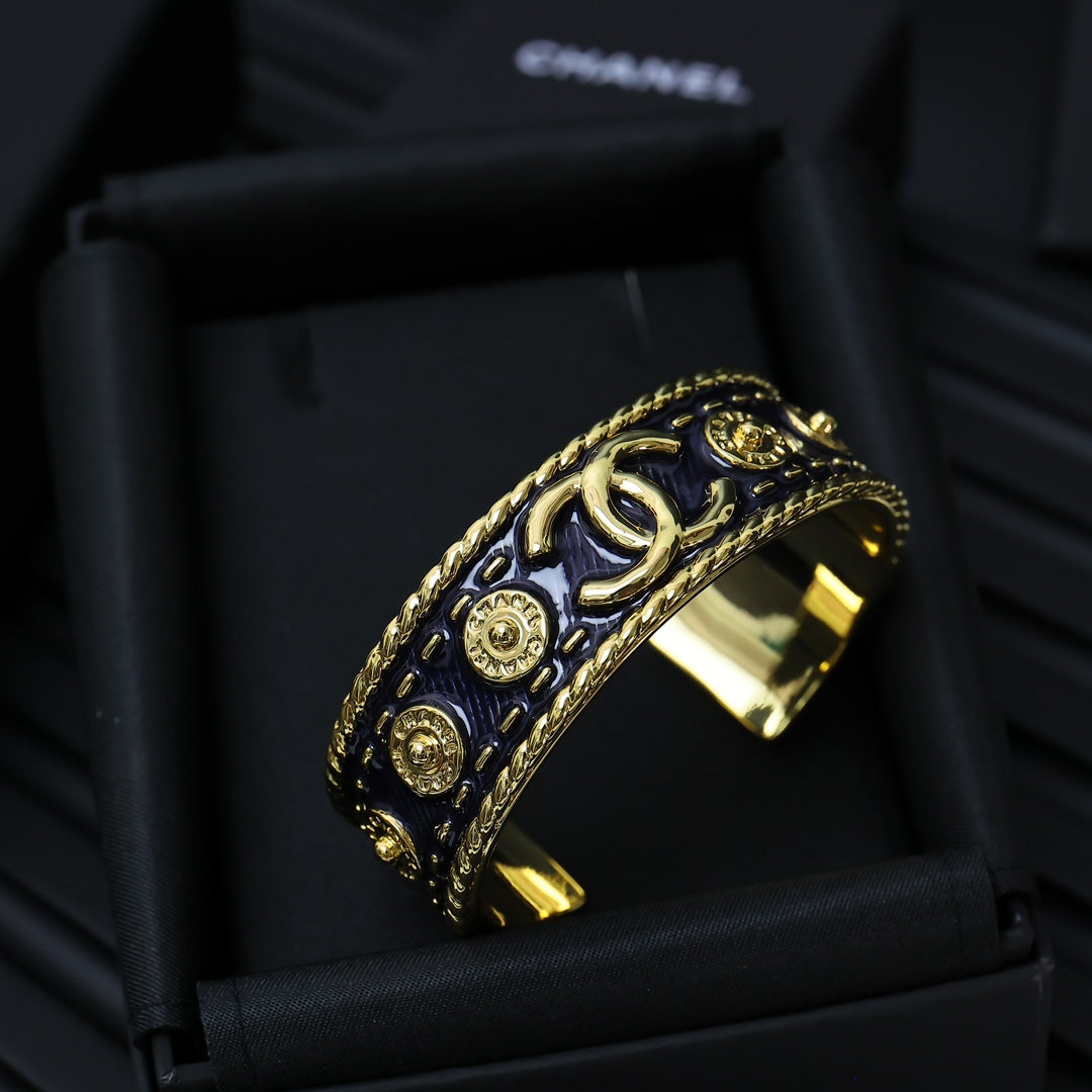 LuxluxHouse Best Quality Accessories Bracelet Bracelet Earrings Chanel Earrings
