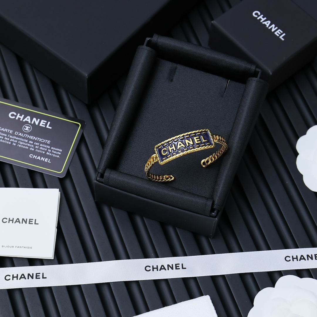 LuxluxHouse Best Quality Accessories Bracelet Bracelet Earrings Chanel Earrings