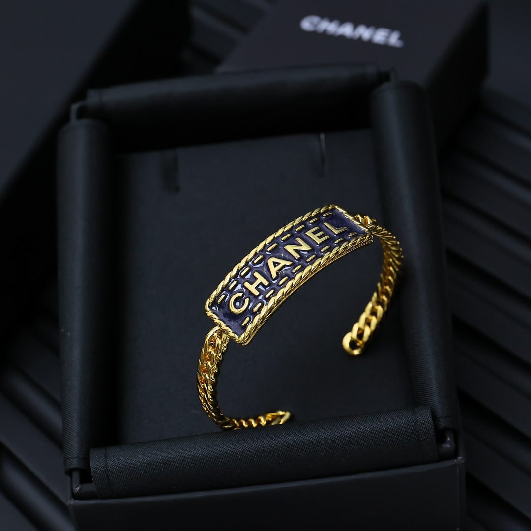 LuxluxHouse Best Quality Accessories Bracelet Bracelet Earrings Chanel Earrings