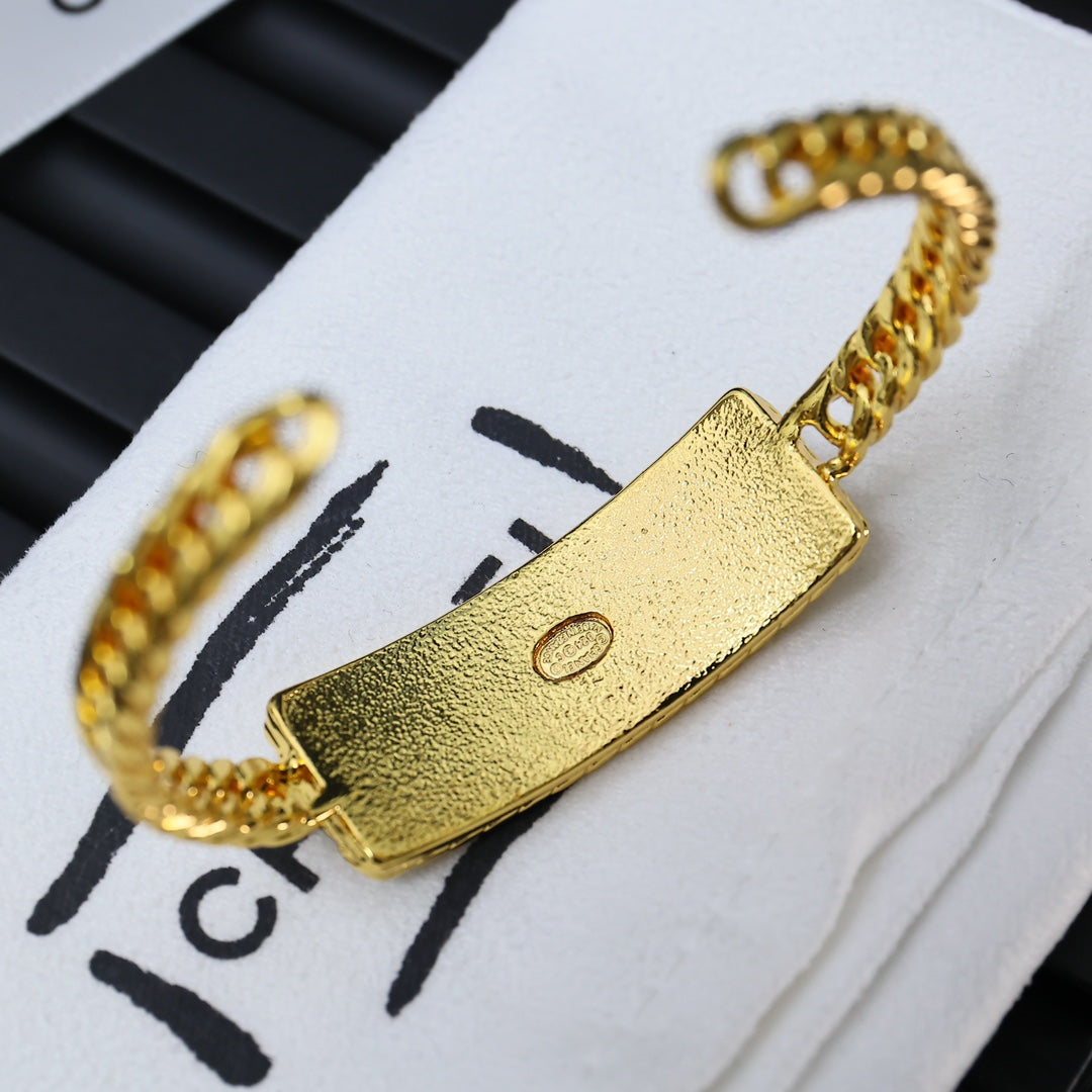 LuxluxHouse Best Quality Accessories Bracelet Bracelet Earrings Chanel Earrings