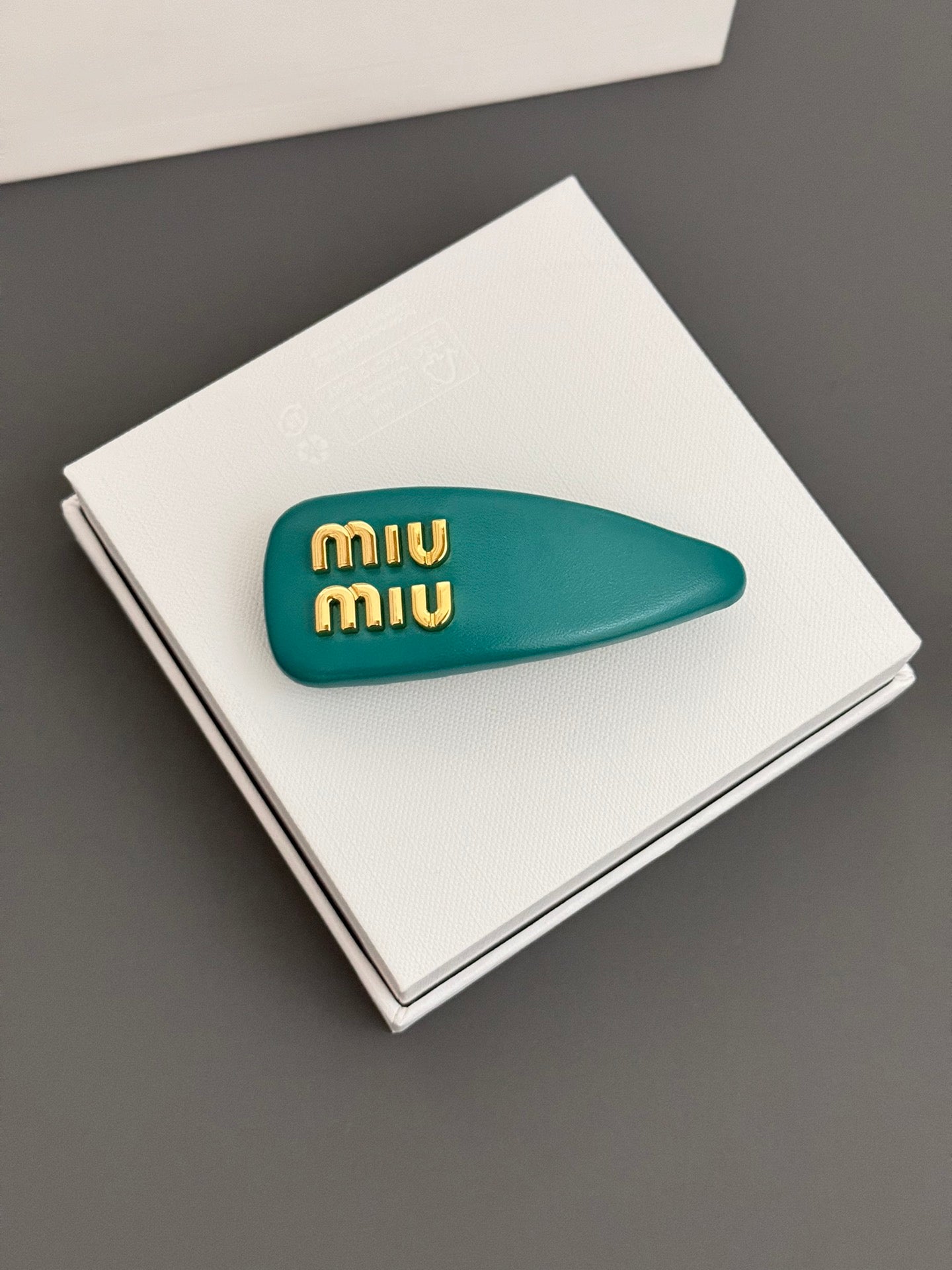 LuxluxHouse Best Quality Accessories Miu Miu