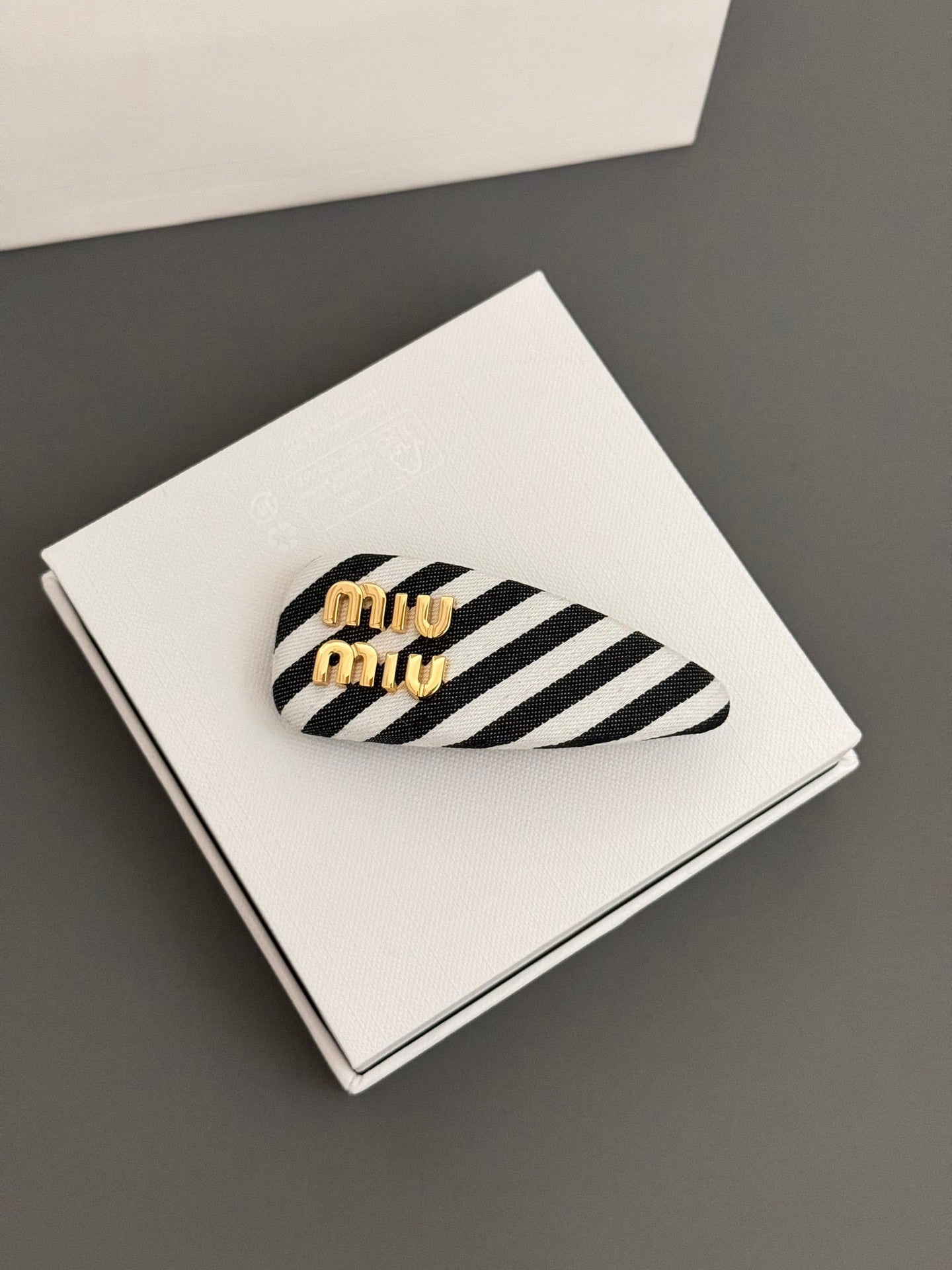 LuxluxHouse Best Quality Accessories Miu Miu