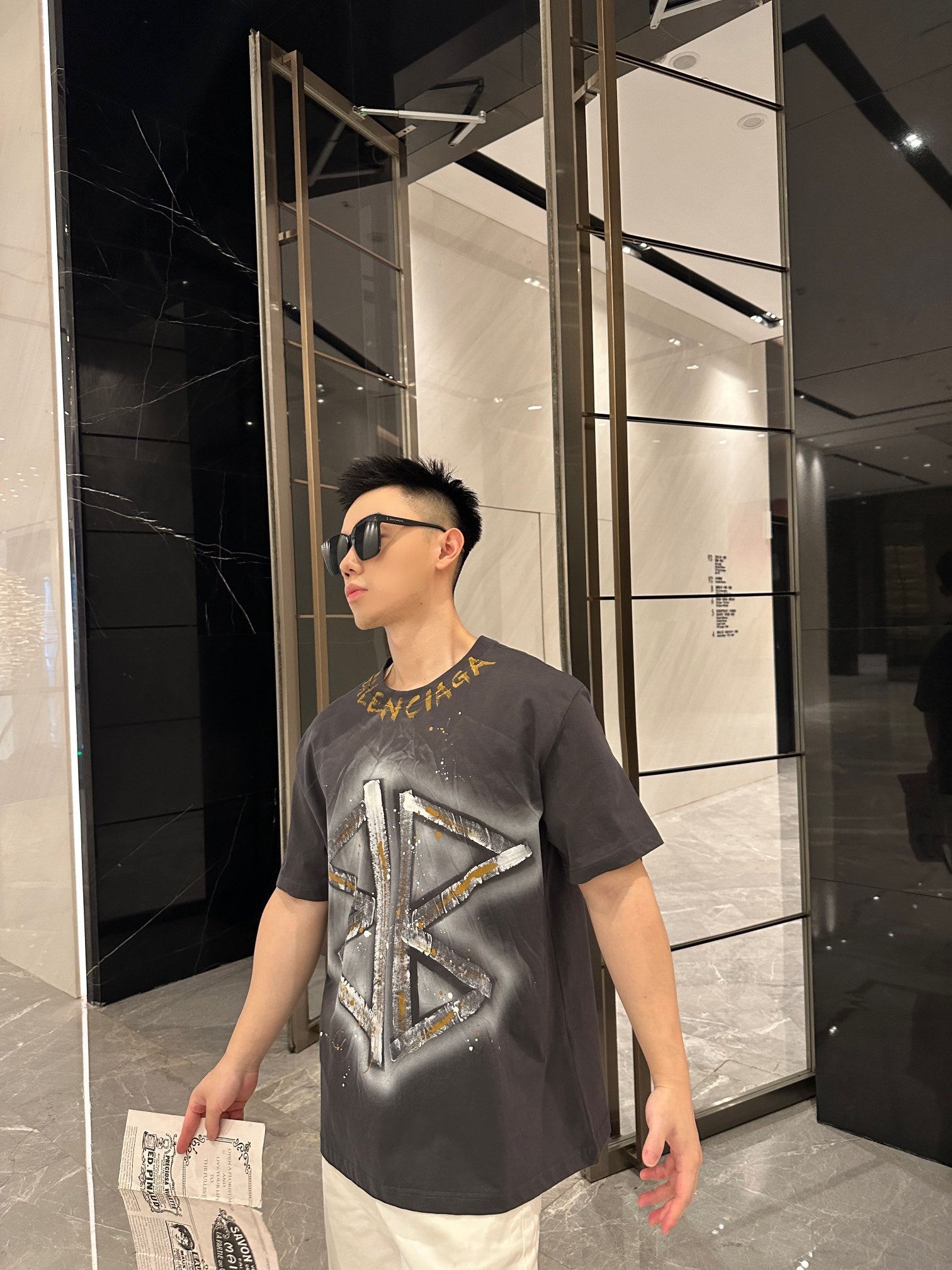 LuxluxHouse Best Quality Clothes Balenciaga T-shirt