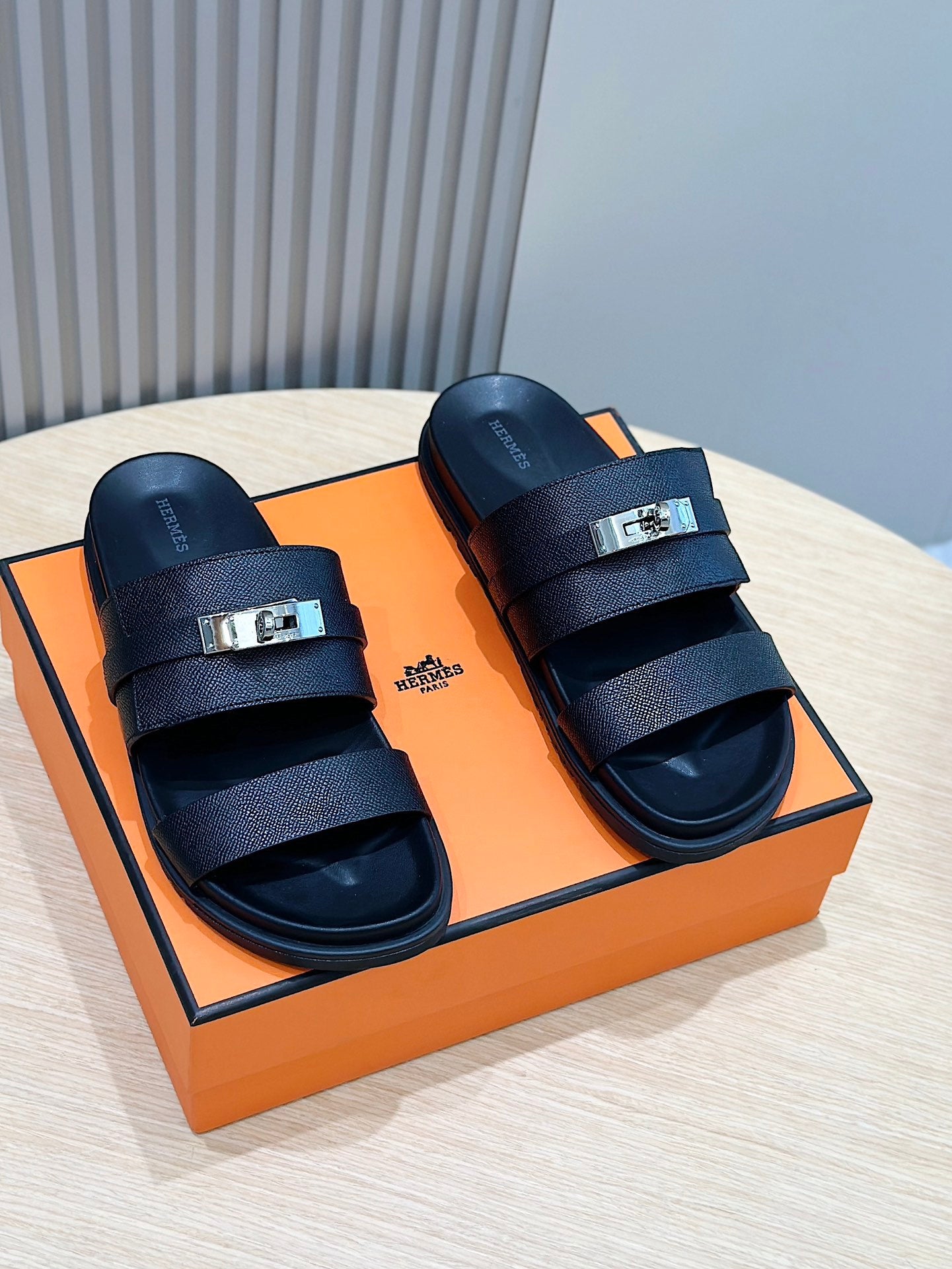 LuxluxHouse Best Quality Sandals Hermes