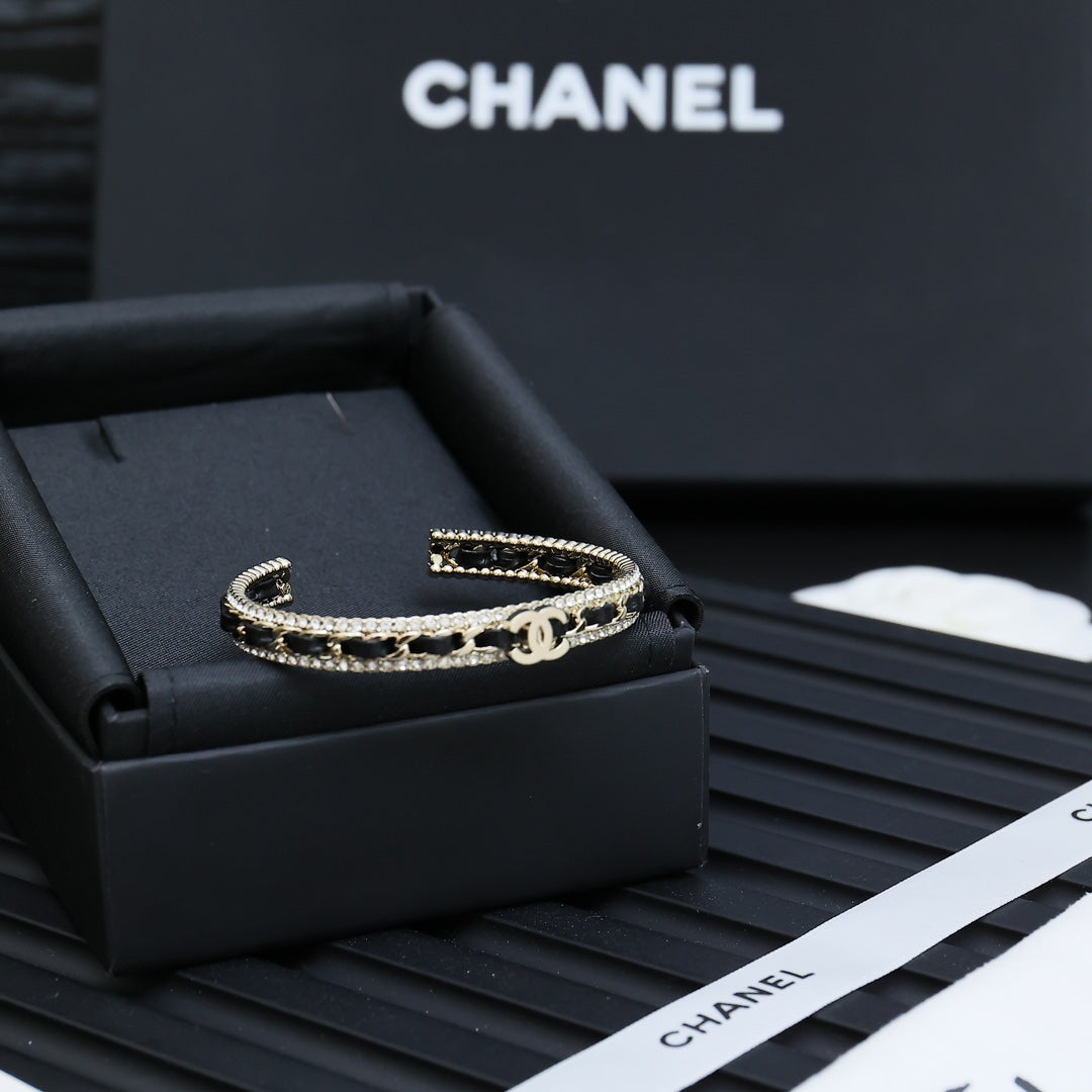 LuxluxHouse Best Quality Accessories Bracelet Bracelet Earrings Chanel Earrings