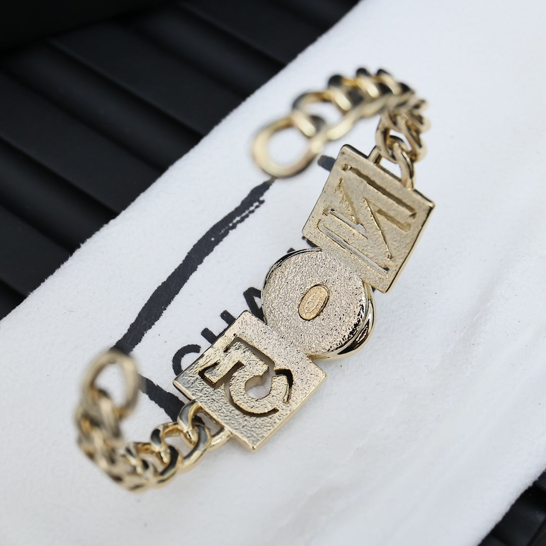 LuxluxHouse Best Quality Accessories Bracelet Bracelet Earrings Chanel Earrings