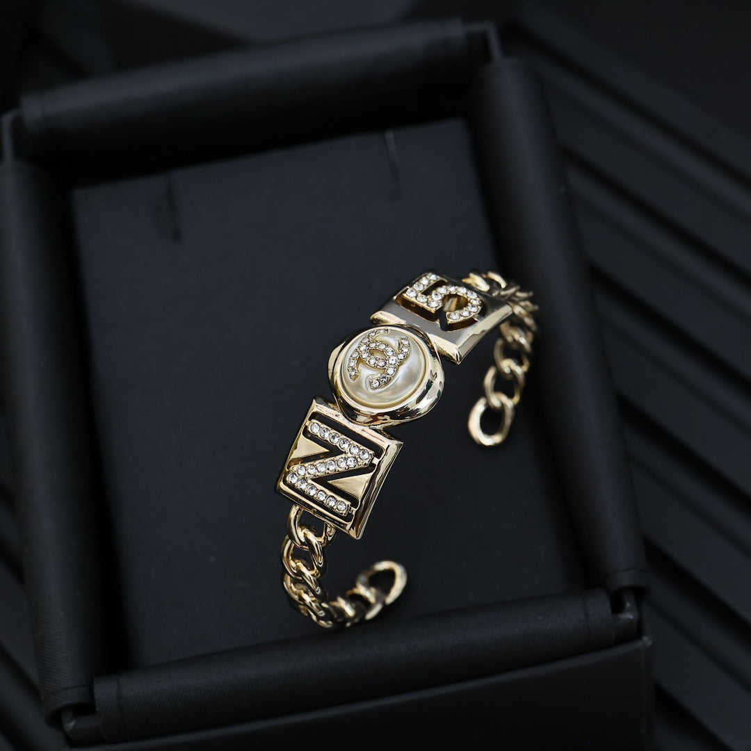 LuxluxHouse Best Quality Accessories Bracelet Bracelet Earrings Chanel Earrings