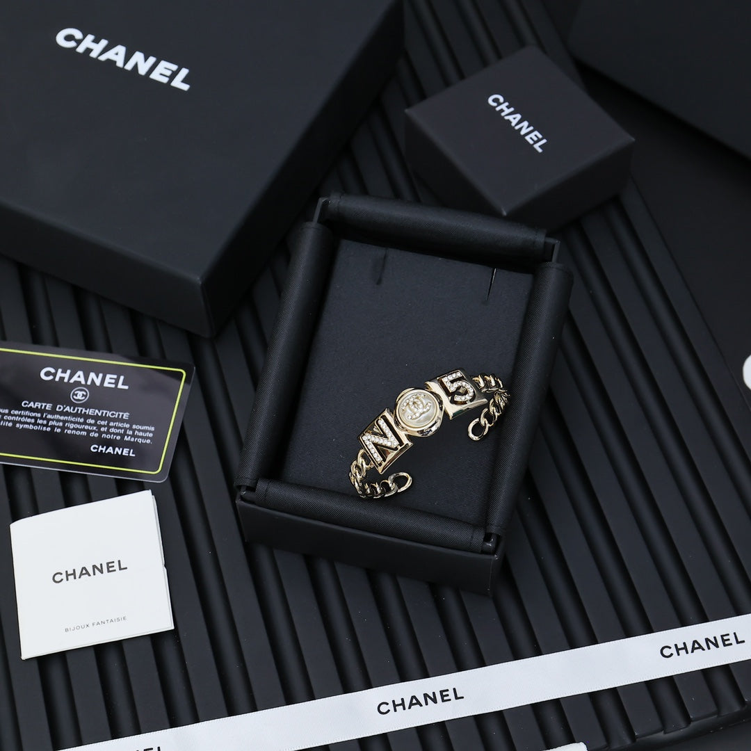 LuxluxHouse Best Quality Accessories Bracelet Bracelet Earrings Chanel Earrings
