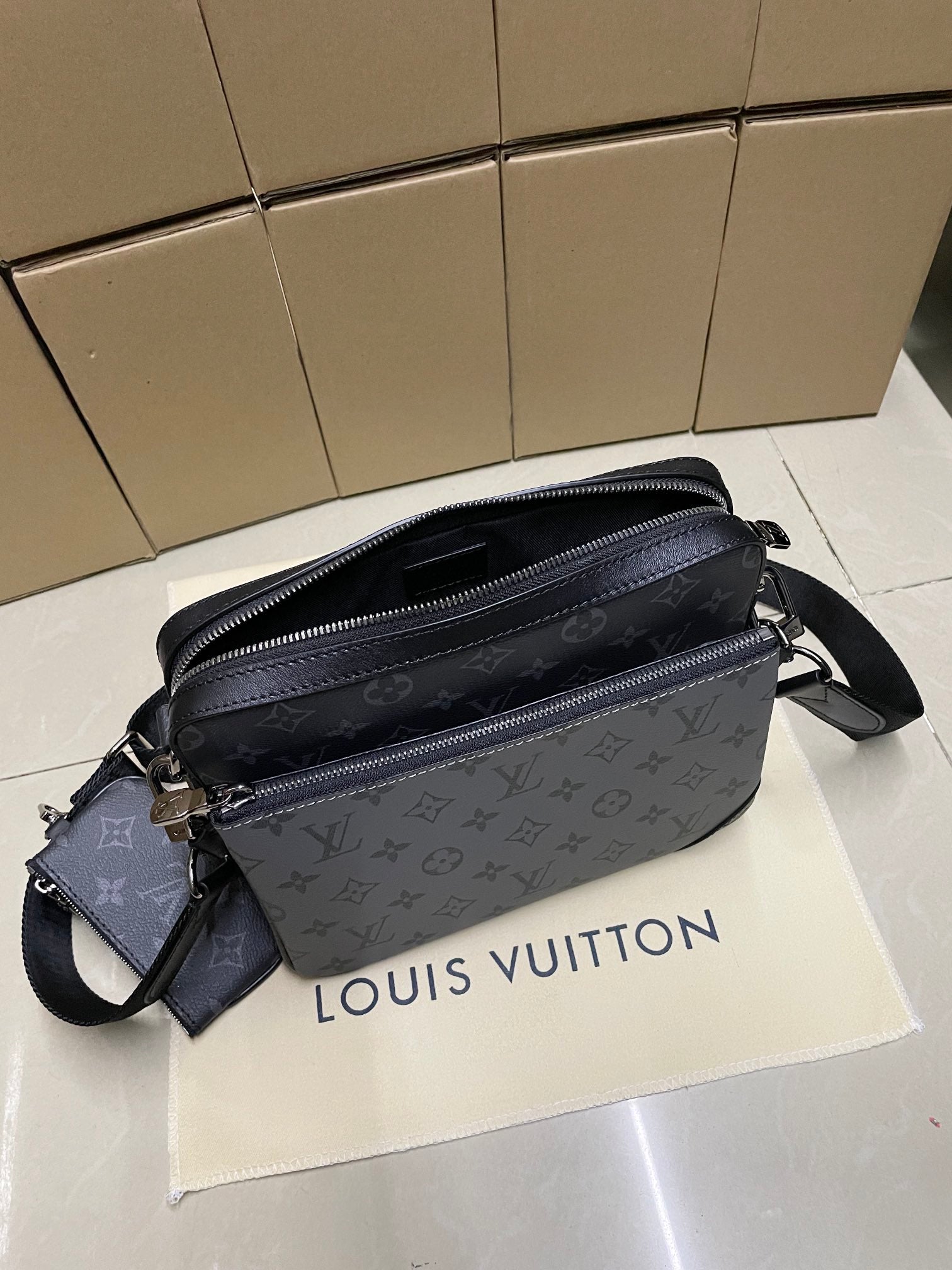 LuxluxHouse Best Quality Bags Louis Vuitton Women Men