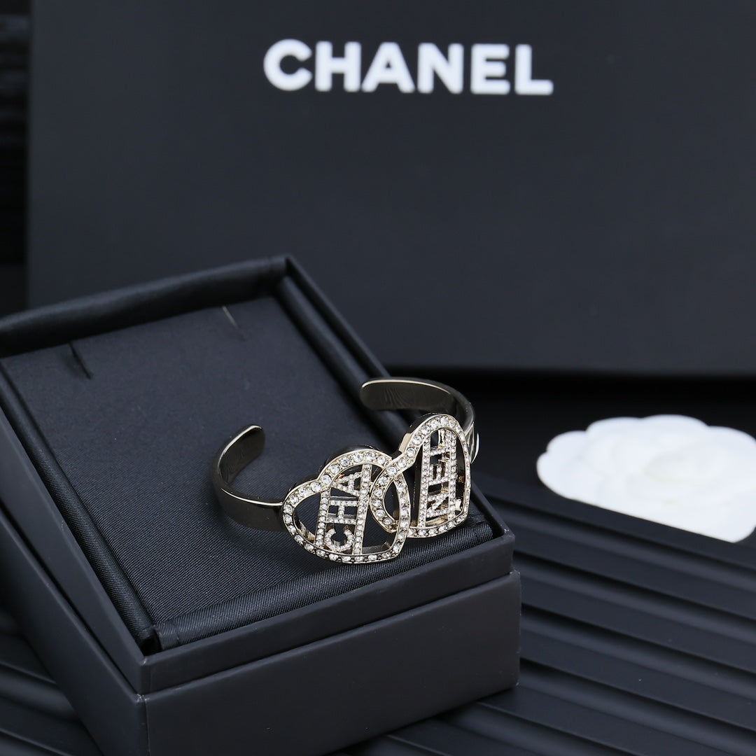 LuxluxHouse Best Quality Accessories Bracelet Bracelet Earrings Chanel Earrings
