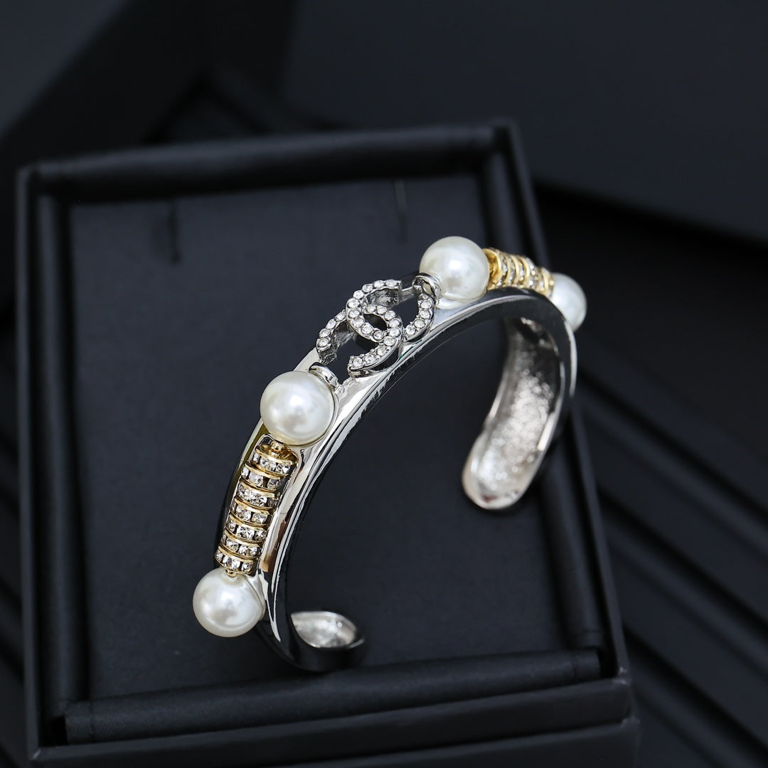 LuxluxHouse Best Quality Accessories Bracelet Bracelet Earrings Chanel Earrings