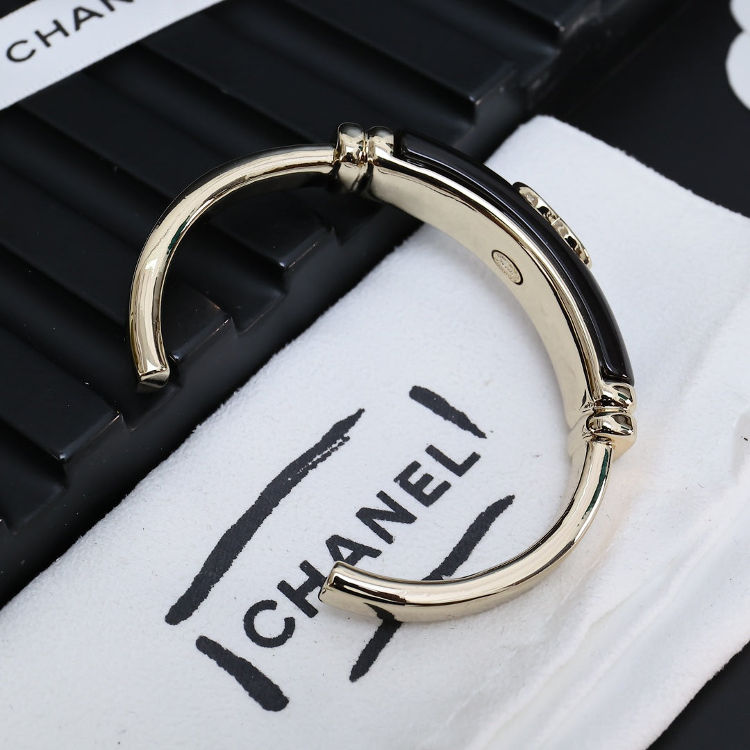 LuxluxHouse Best Quality Accessories Bracelet Bracelet Earrings Chanel Earrings