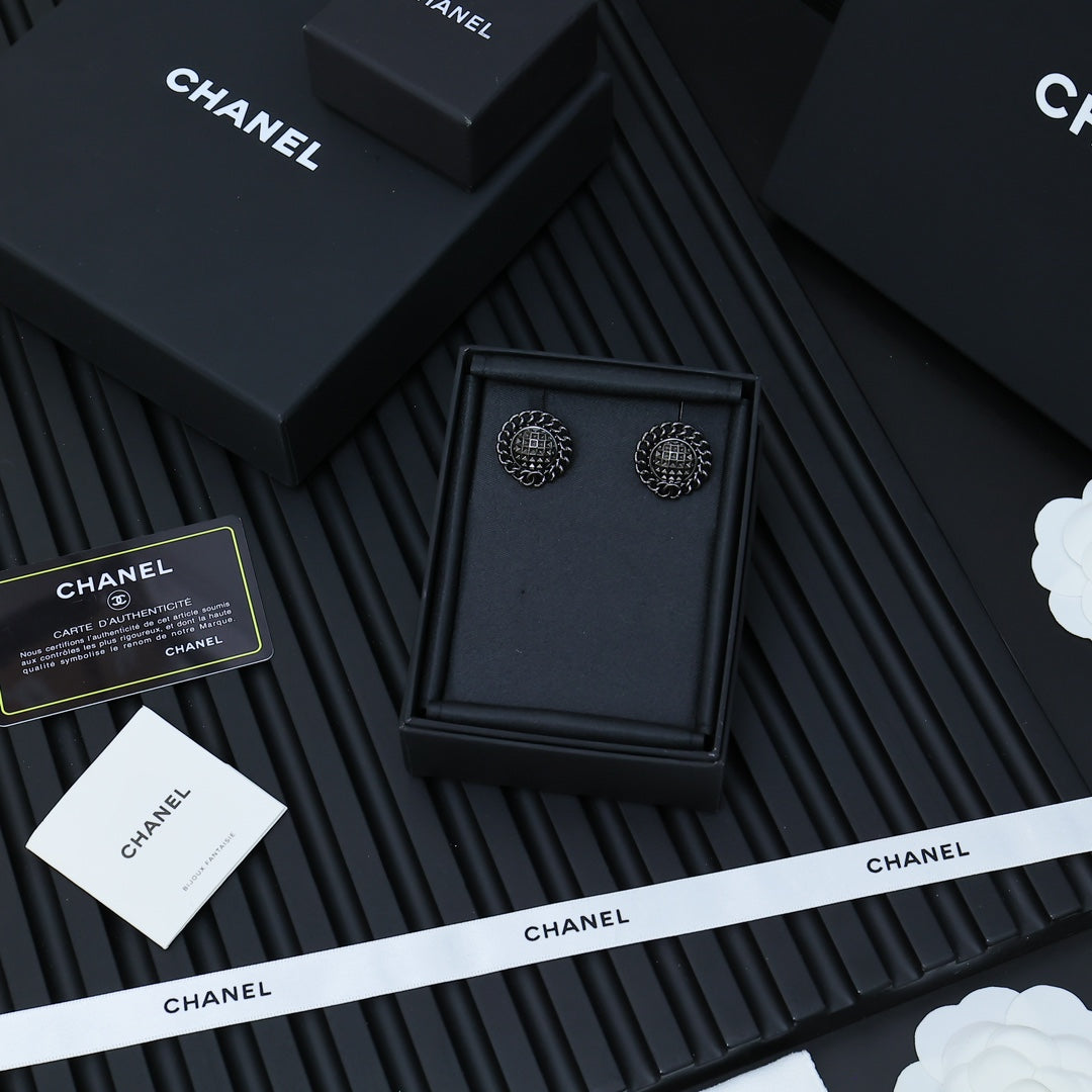 LuxluxHouse Best Quality Accessories Chanel Earrings