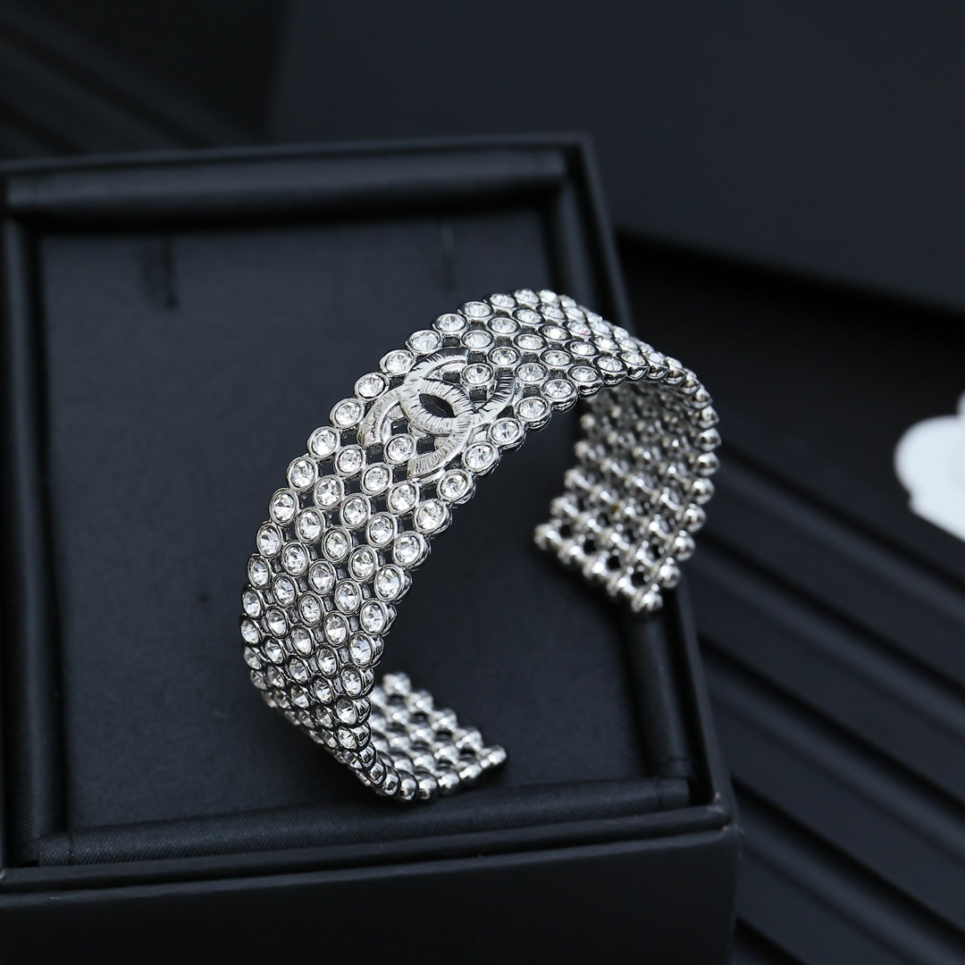LuxluxHouse Best Quality Accessories Bracelet Bracelet Earrings Chanel Earrings