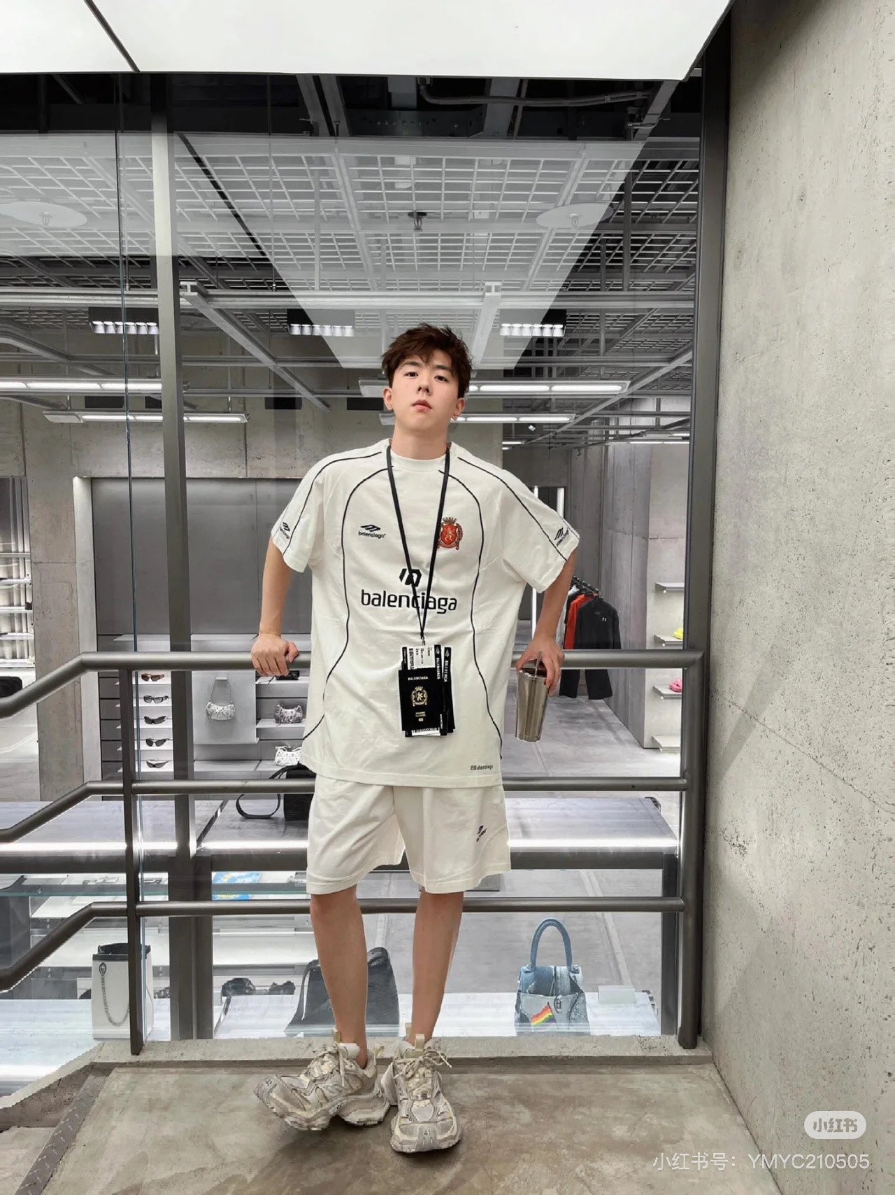 LuxluxHouse Best Quality Clothes Balenciaga T-shirt