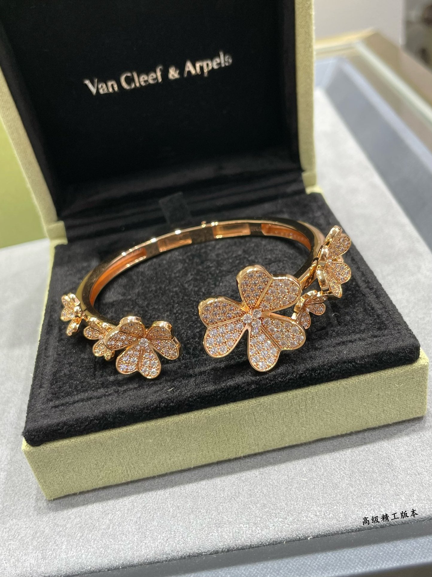 LuxluxHouse Best Quality Accessories Van Cleef & Arpels