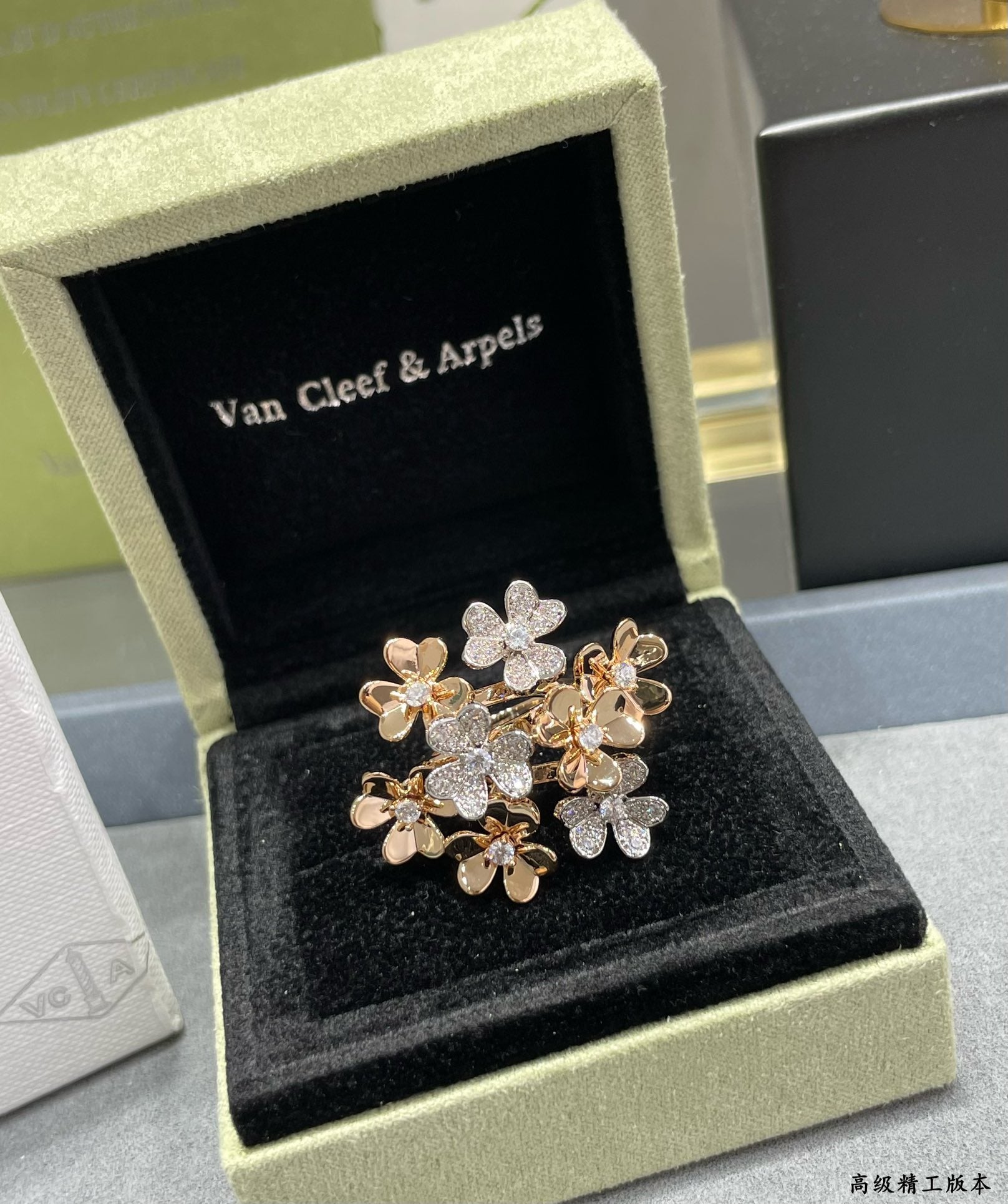 LuxluxHouse Best Quality Accessories Van Cleef & Arpels