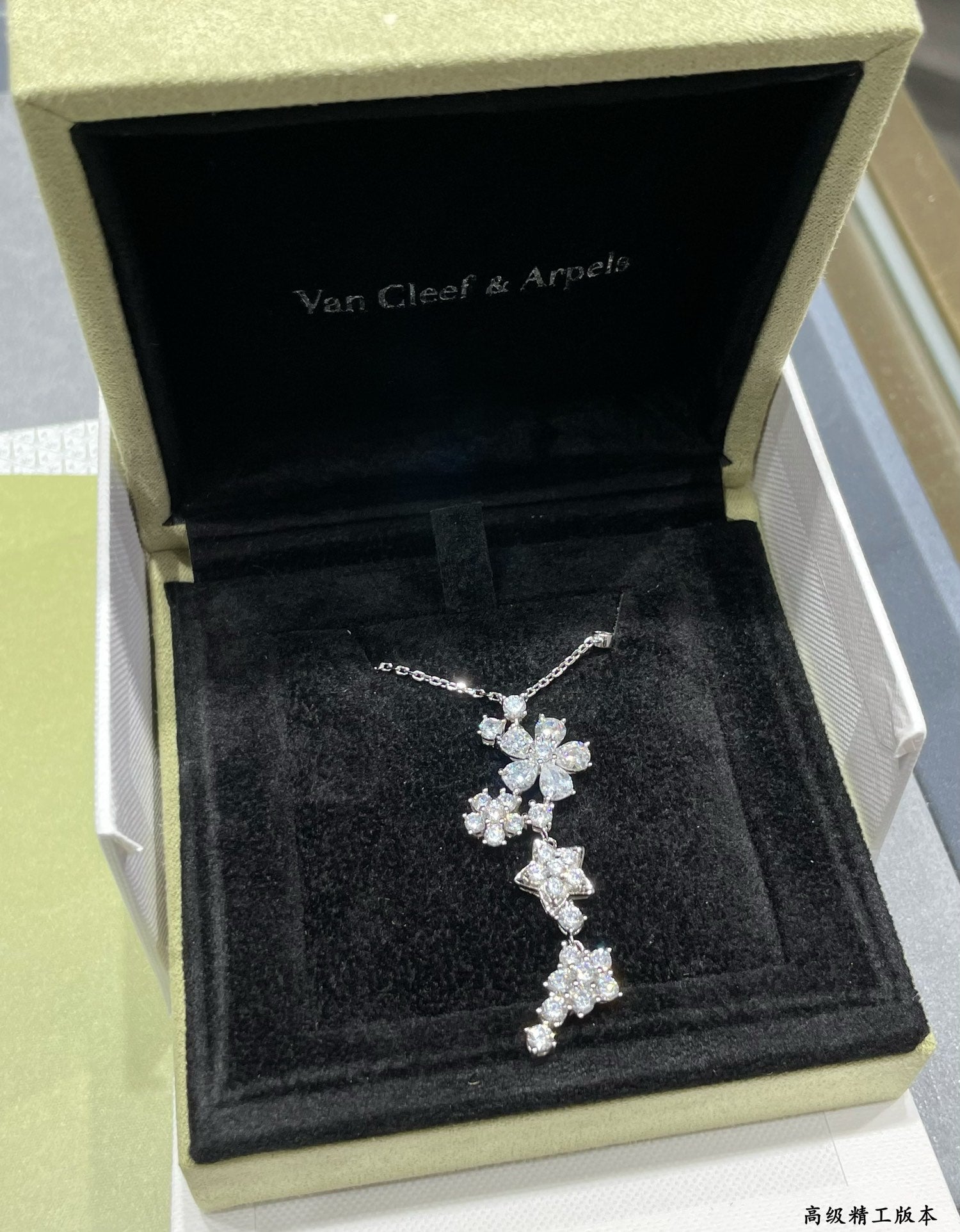 LuxluxHouse Best Quality Accessories Van Cleef & Arpels