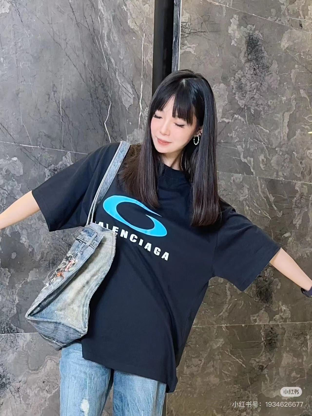LuxluxHouse Best Quality Clothes Balenciaga T-shirt