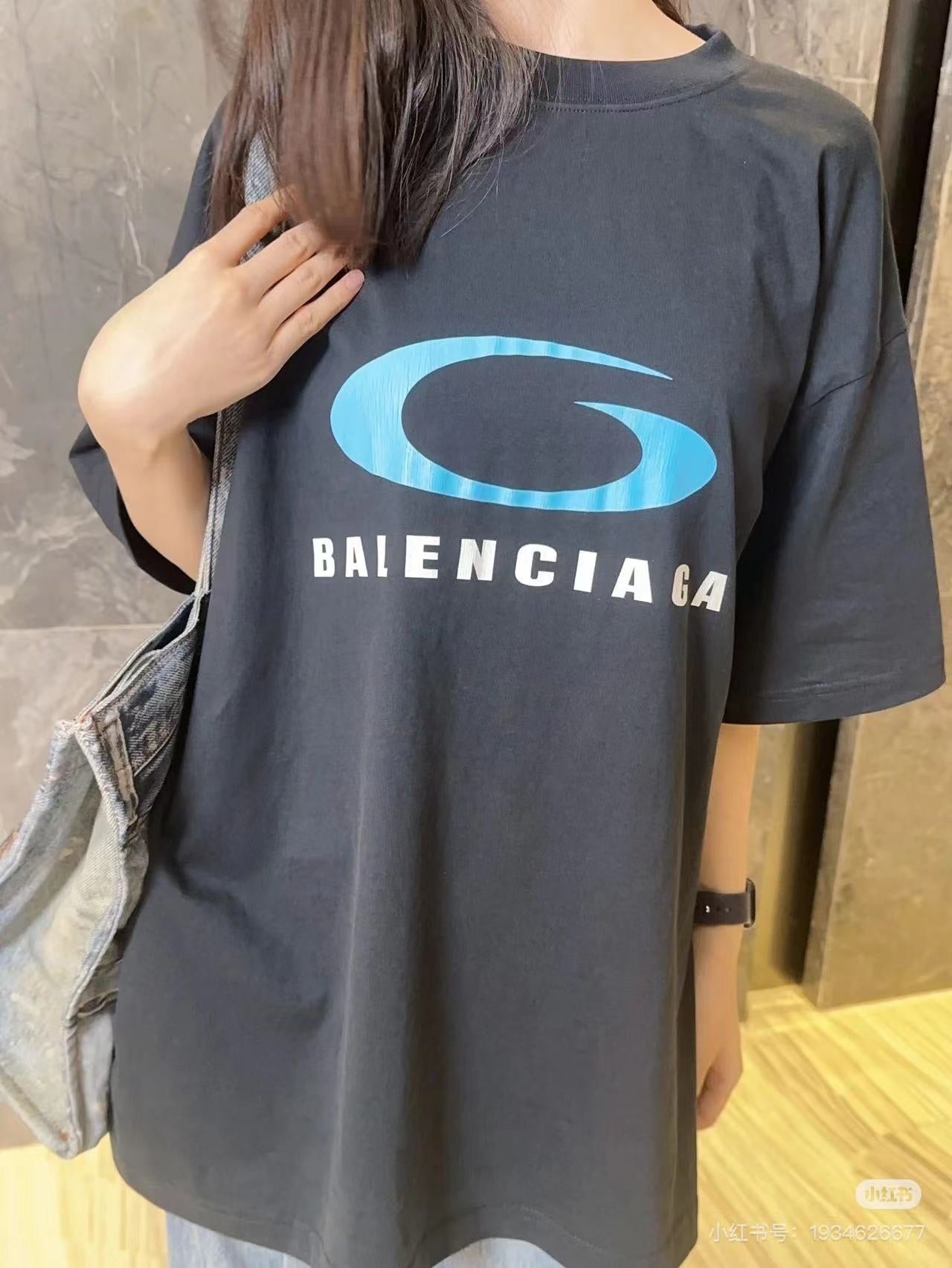 LuxluxHouse Best Quality Clothes Balenciaga T-shirt