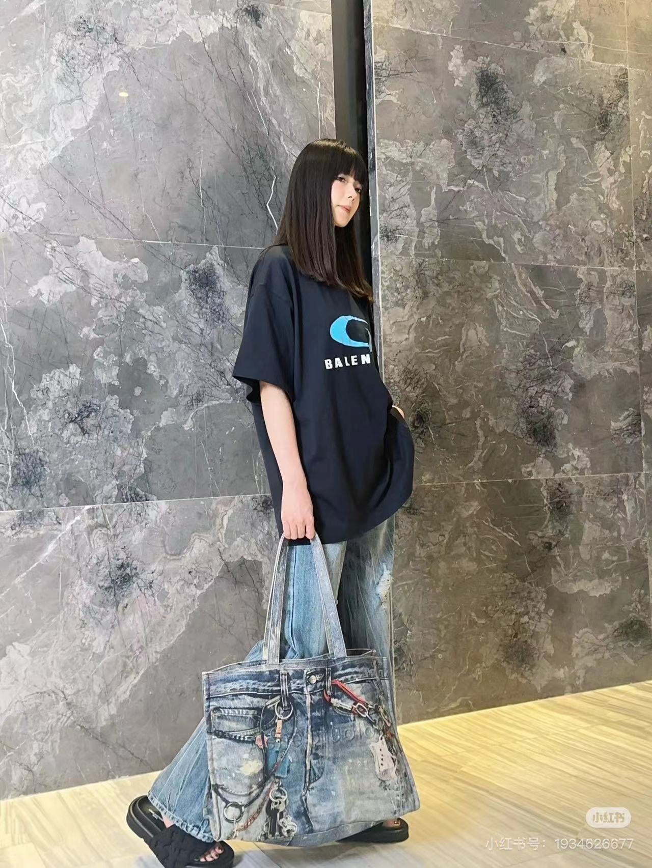 LuxluxHouse Best Quality Clothes Balenciaga T-shirt