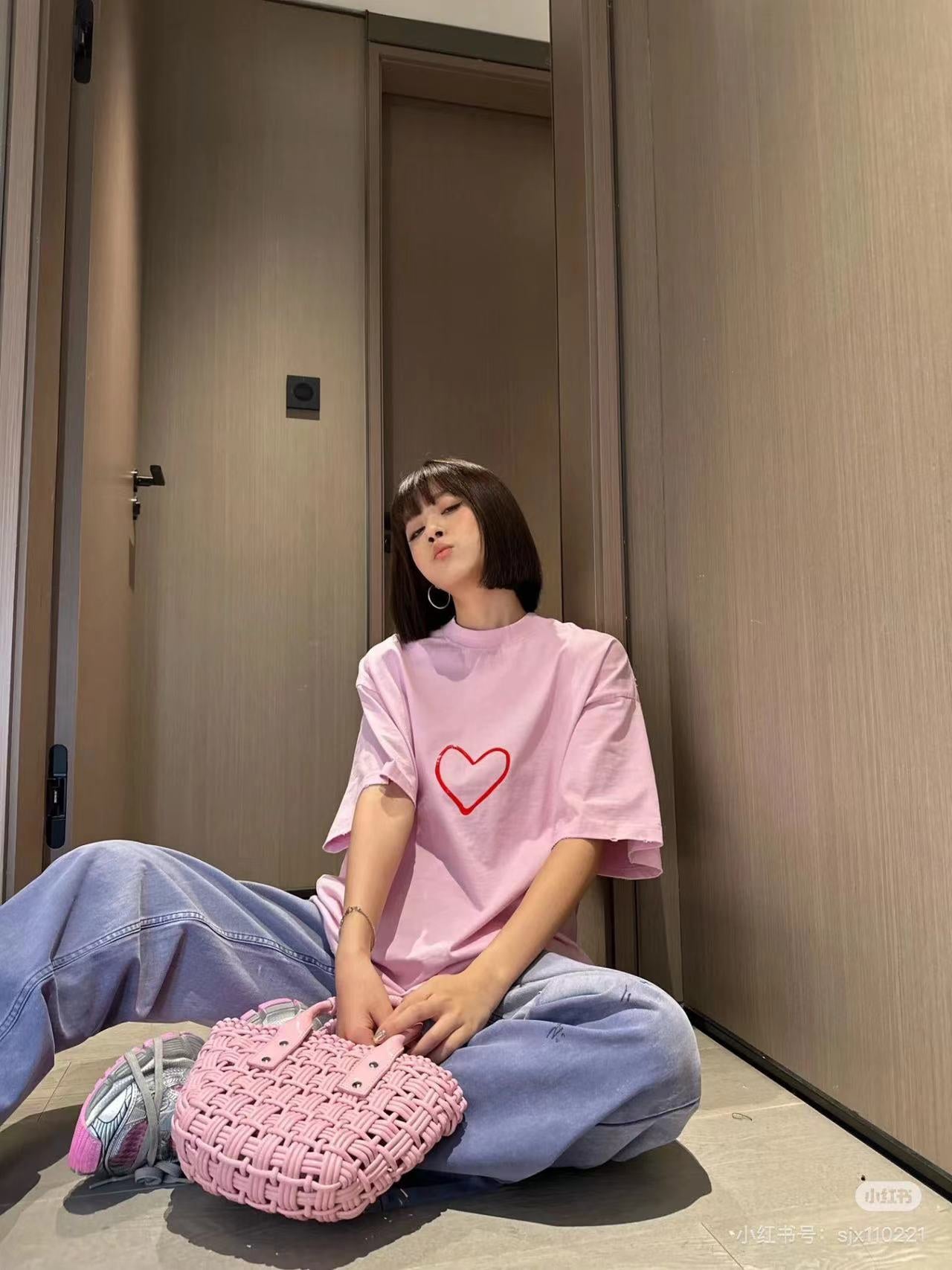 LuxluxHouse Best Quality Clothes Balenciaga T-shirt