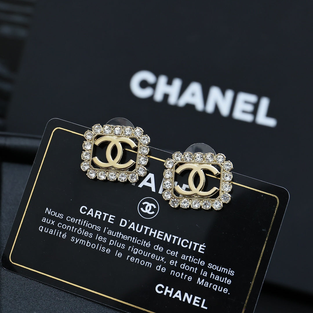 LuxluxHouse Best Quality Accessories Chanel Earrings