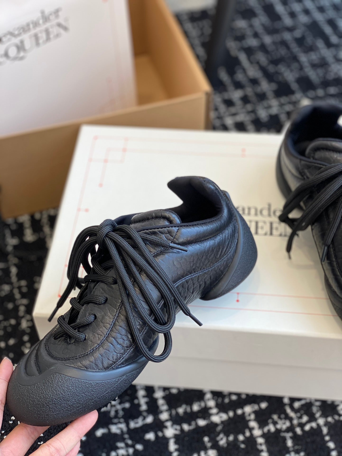 LuxluxHouse Best Quality Shoes Alexander McQueen